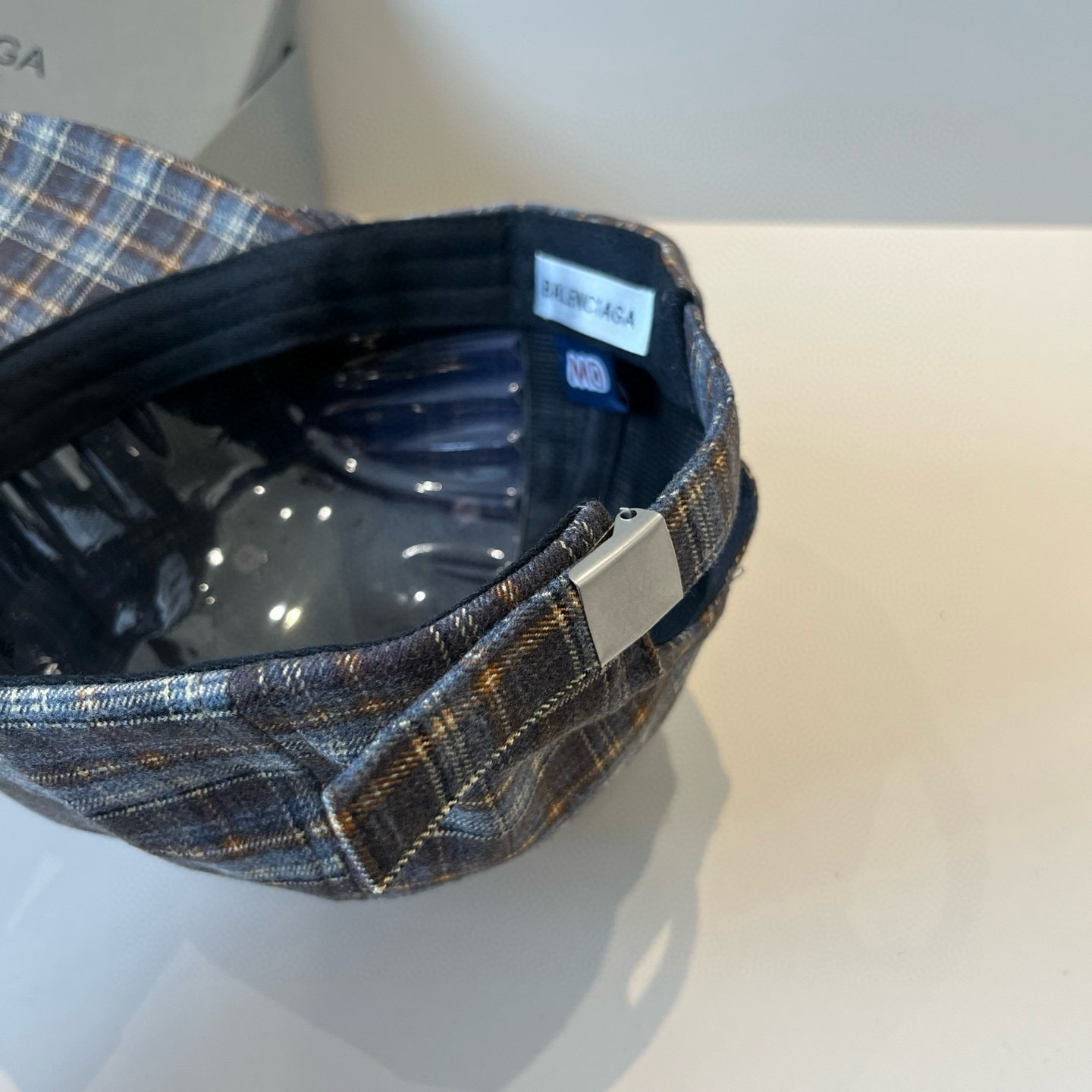 🆕BALENCIAGA巴黎世家新款logo棒球帽，很酷的色系，男女佩戴都有不同style，第一批抢先出货