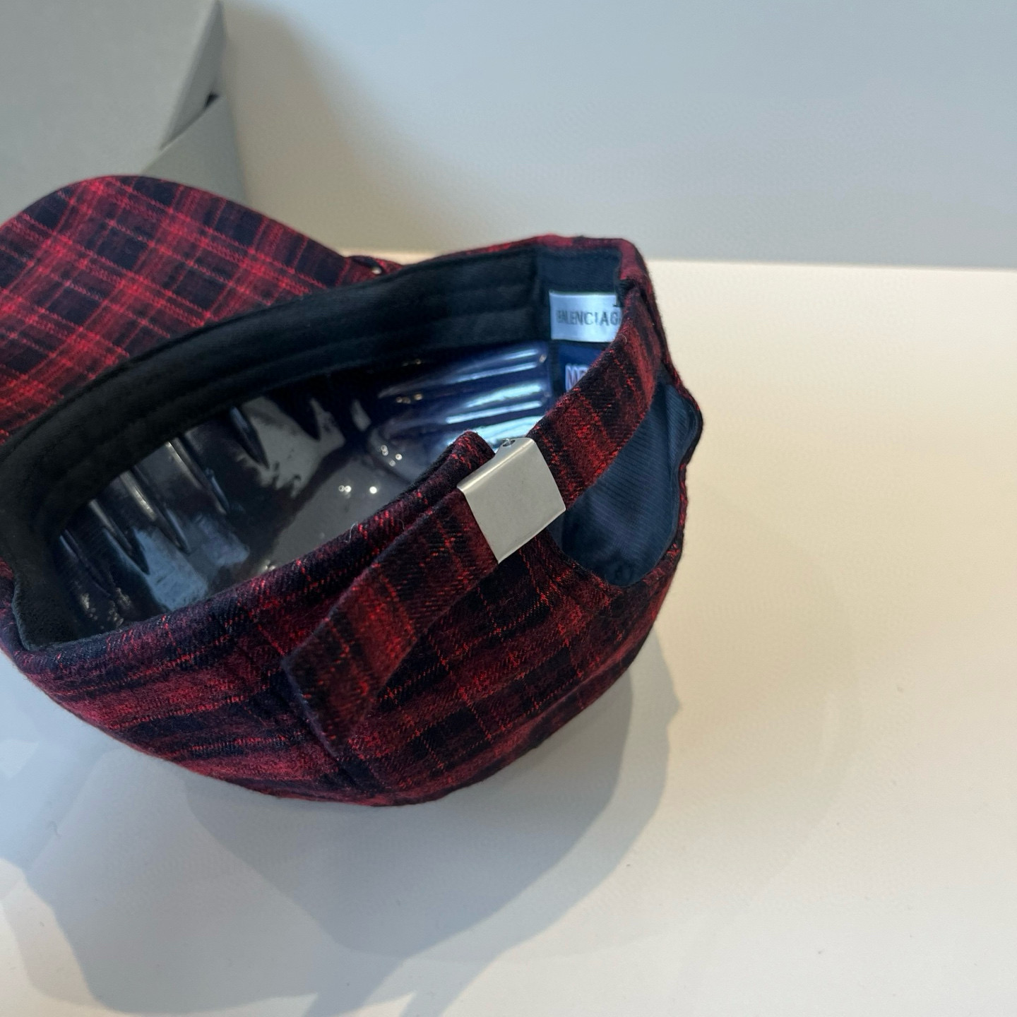 🆕BALENCIAGA巴黎世家新款logo棒球帽，很酷的色系，男女佩戴都有不同style，第一批抢先出货