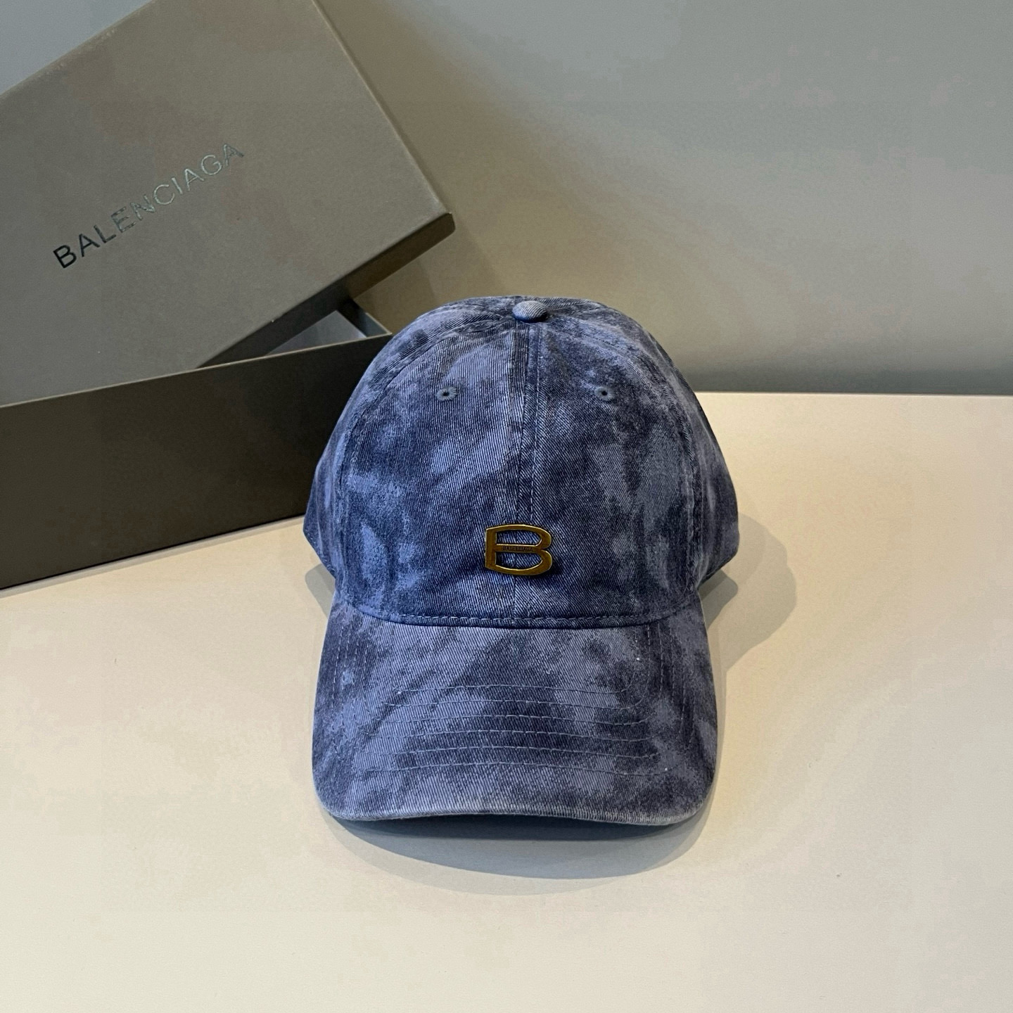 NO:364059,BALENCIAGA's new logo baseball cap, cool colors, different styles for men and women, the first batch is shipped first!  Paris fans must-have!  Hat Straw Hat Fisherman Hat Baseball Hat Knitted Hats, Hats, balenciaga, balenciaga, espadrilles, hatsBALENCIAGA巴黎世家新款logo棒球帽,很酷的色系,男女佩戴都有不同style,第一批抢先出货！巴黎粉必入款！帽子草帽渔夫帽棒球帽针织帽,帽子,balenciaga,balenciaga,espadrilles,hats,hat