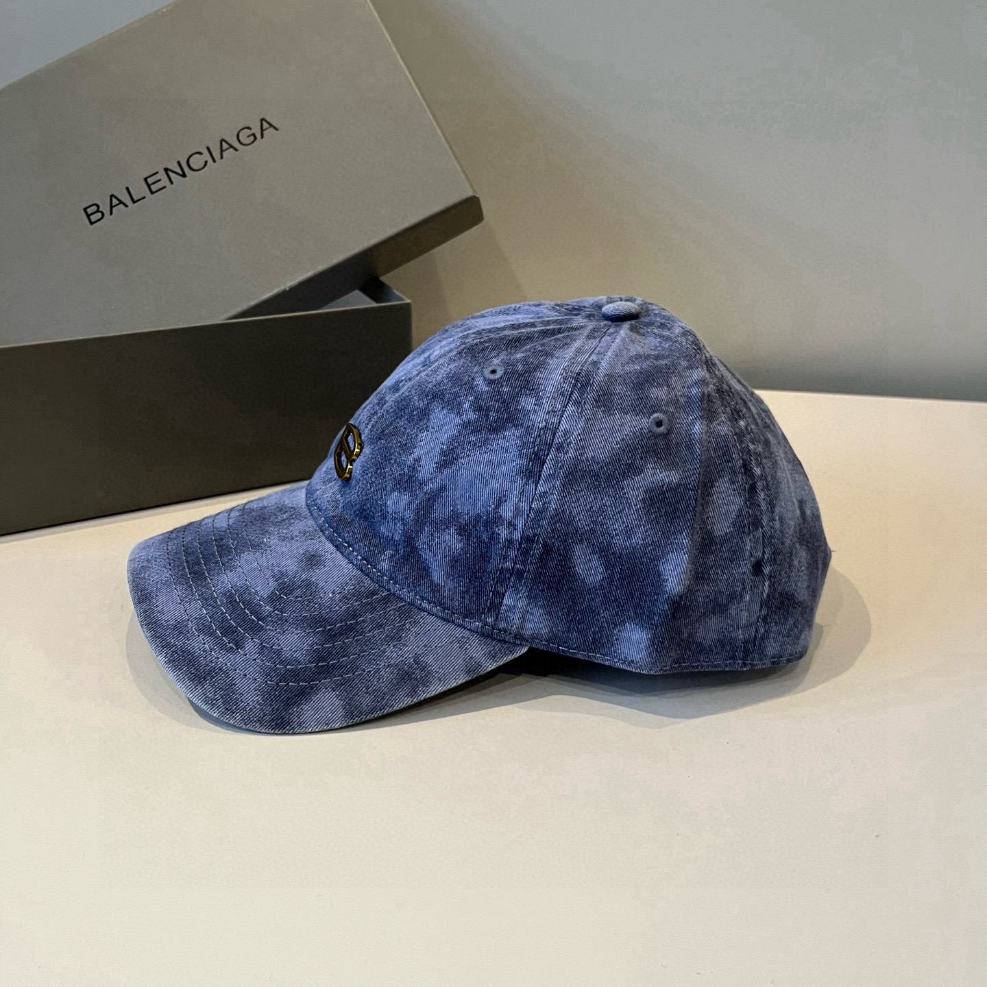 🆕BALENCIAGA巴黎世家新款logo棒球帽，很酷的色系，男女佩戴都有不同style，第一批抢先出货