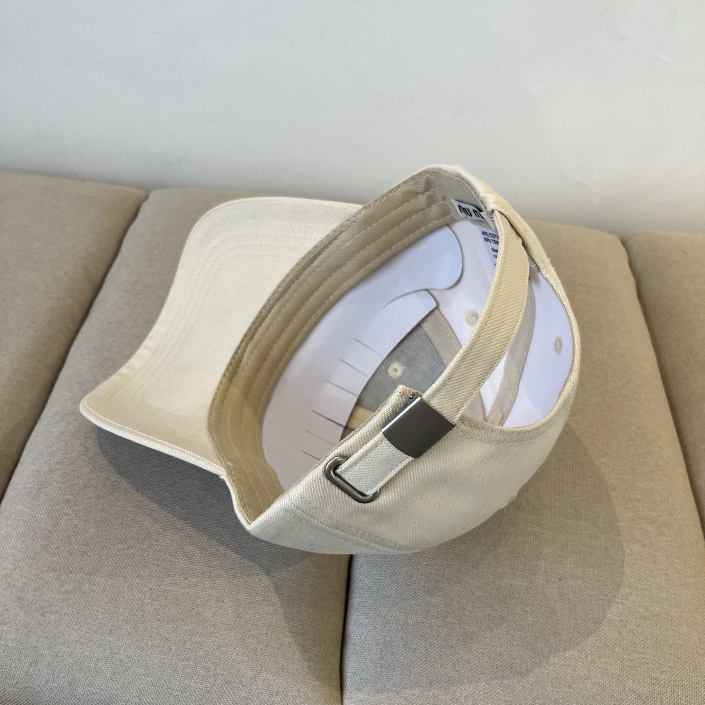 谬谬miumiu 原单春夏新款棒球帽，正品开模订制，原版做工细致质量超赞！