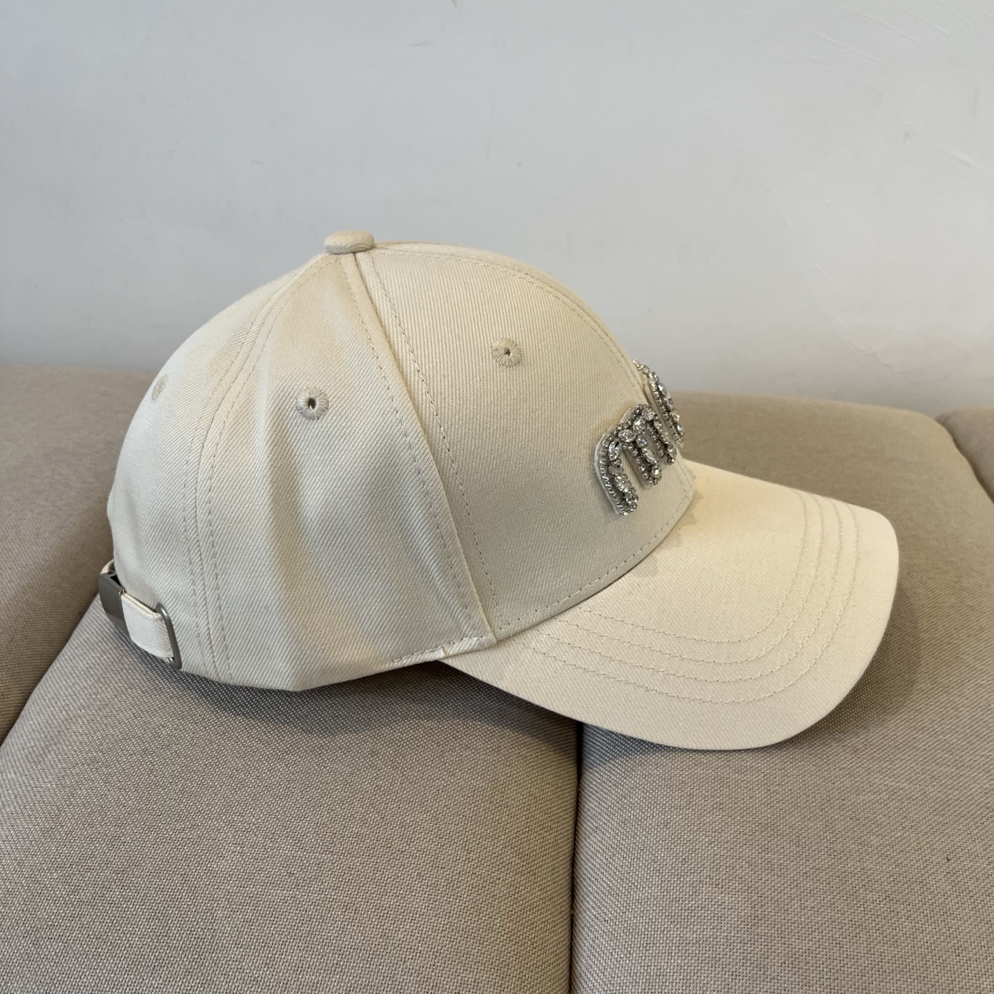 谬谬miumiu 原单春夏新款棒球帽，正品开模订制，原版做工细致质量超赞！