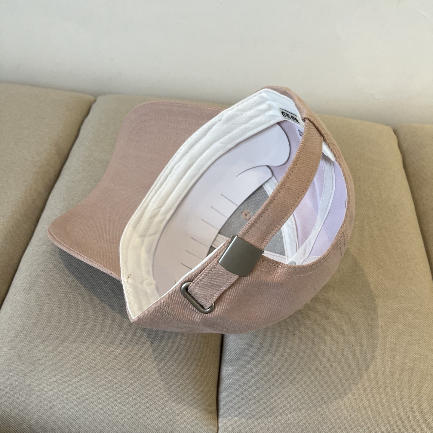 谬谬miumiu 原单春夏新款棒球帽，正品开模订制，原版做工细致质量超赞！