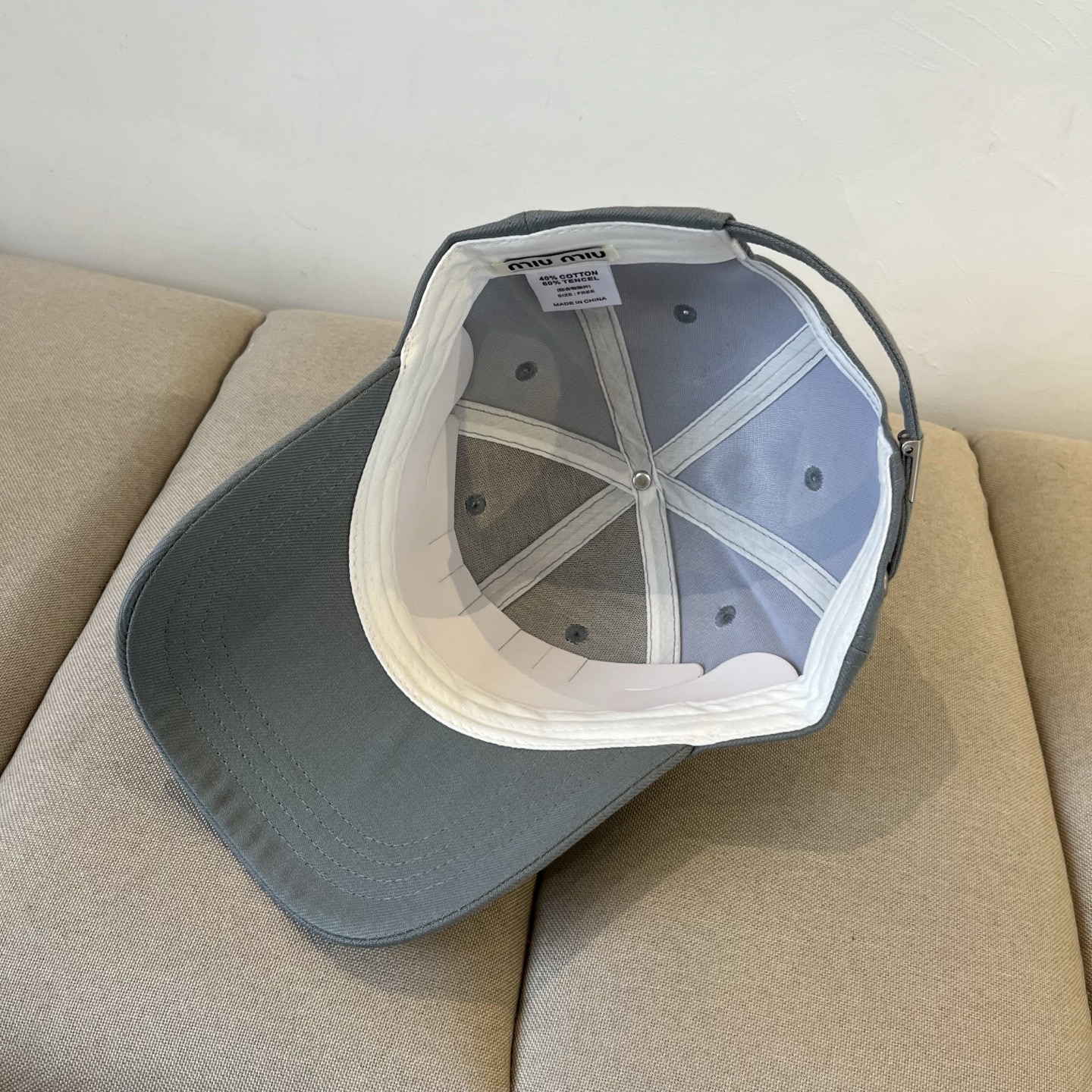 谬谬miumiu 原单春夏新款棒球帽，正品开模订制，原版做工细致质量超赞！