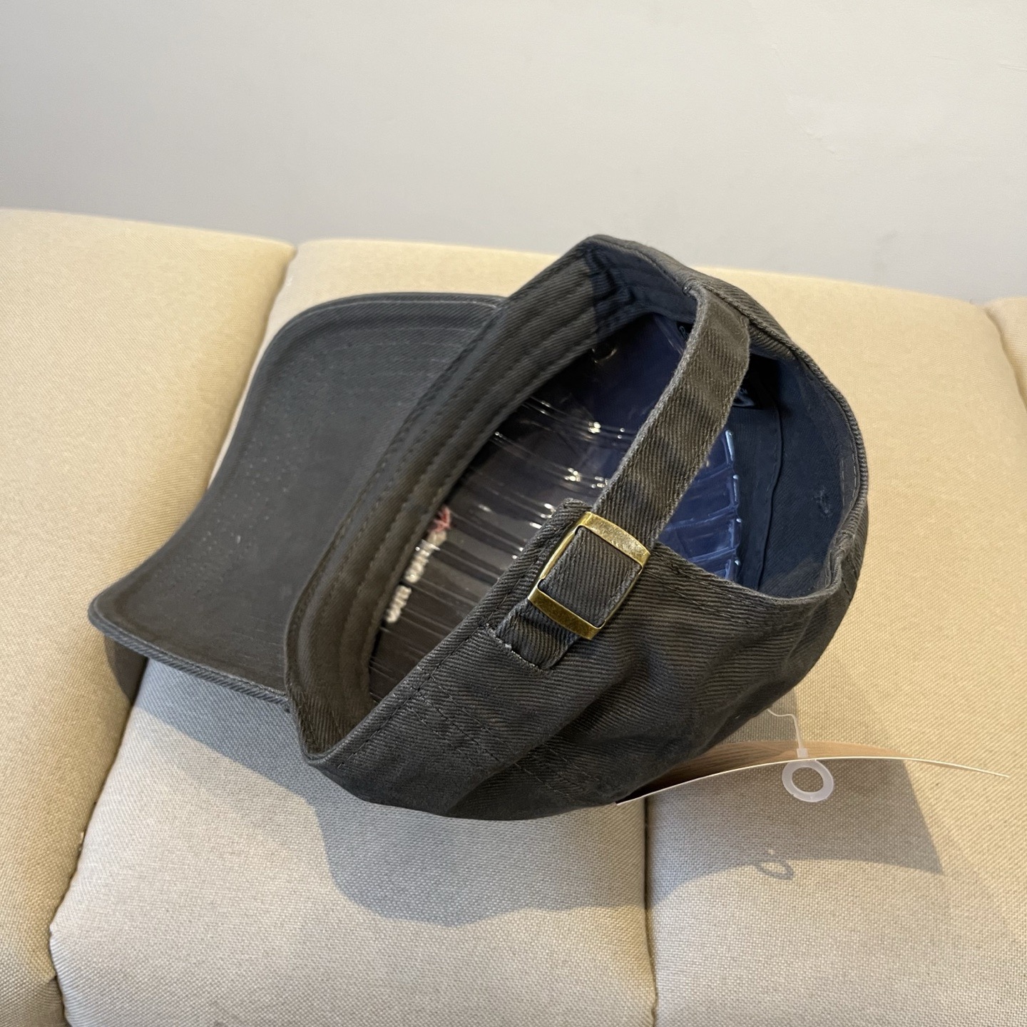 谬谬miumiu 原单春夏新款棒球帽，正品开模订制，原版做工细致质量超赞！