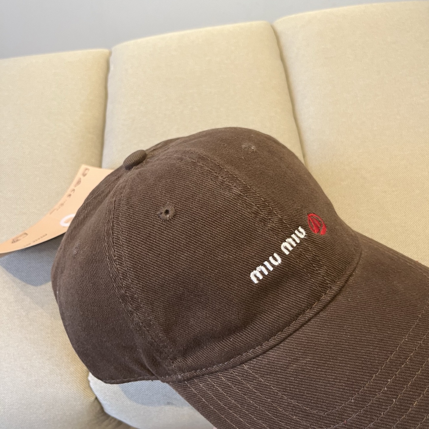 谬谬miumiu 原单春夏新款棒球帽，正品开模订制，原版做工细致质量超赞！