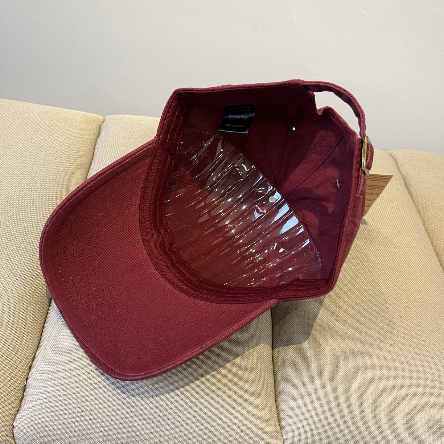 谬谬miumiu 原单春夏新款棒球帽，正品开模订制，原版做工细致质量超赞！