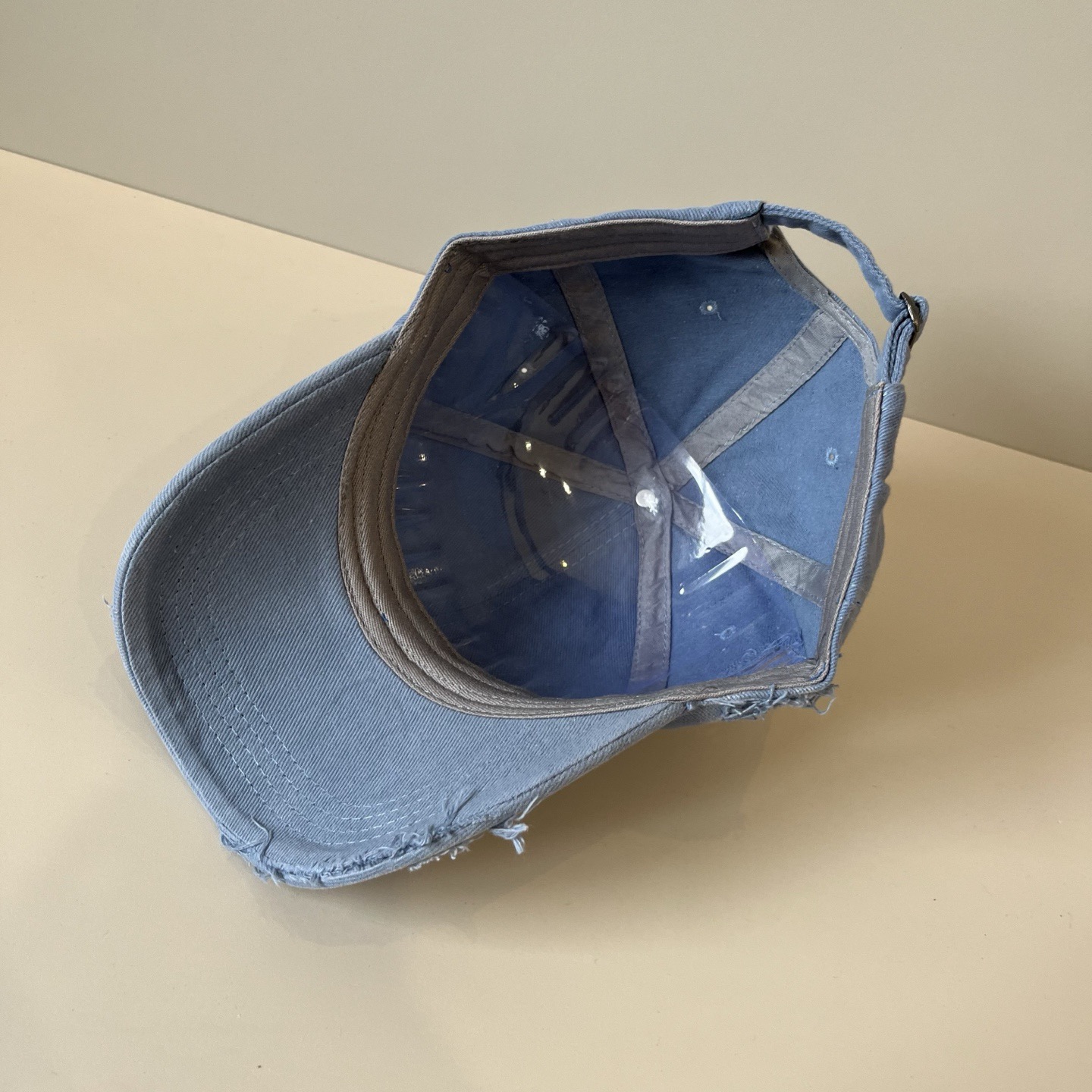 谬谬miumiu 原单春夏新款棒球帽，正品开模订制，原版做工细致质量超赞！