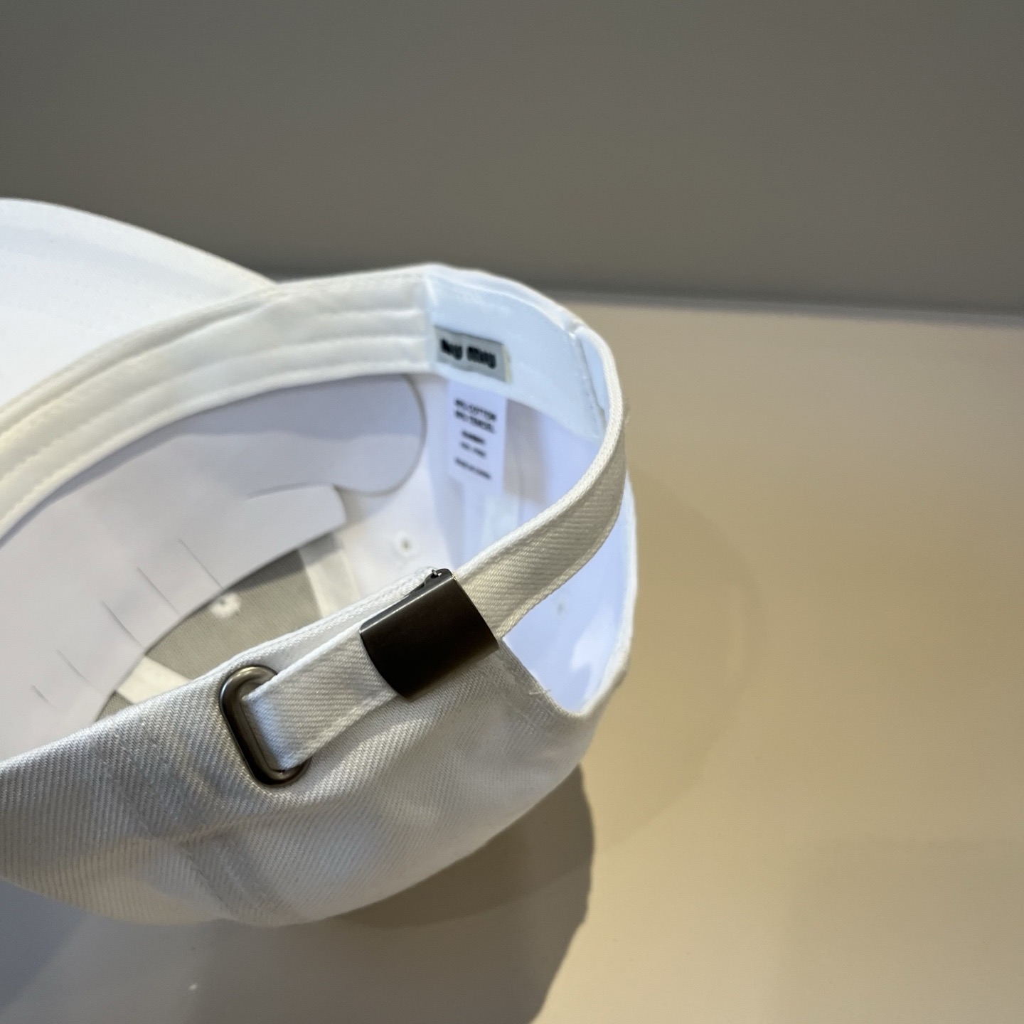 谬谬miumiu 原单春夏新款棒球帽，正品开模订制，原版做工细致质量超赞！