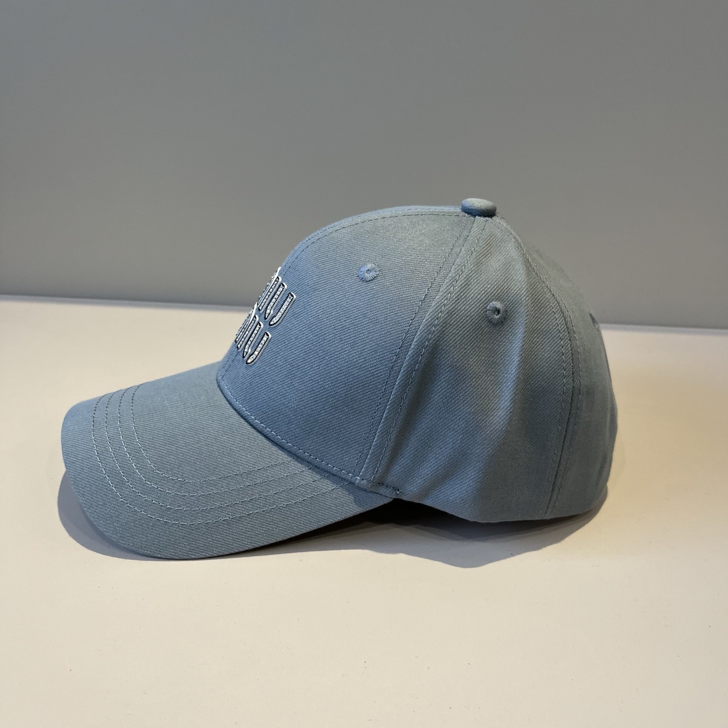 谬谬miumiu 原单春夏新款棒球帽，正品开模订制，原版做工细致质量超赞！