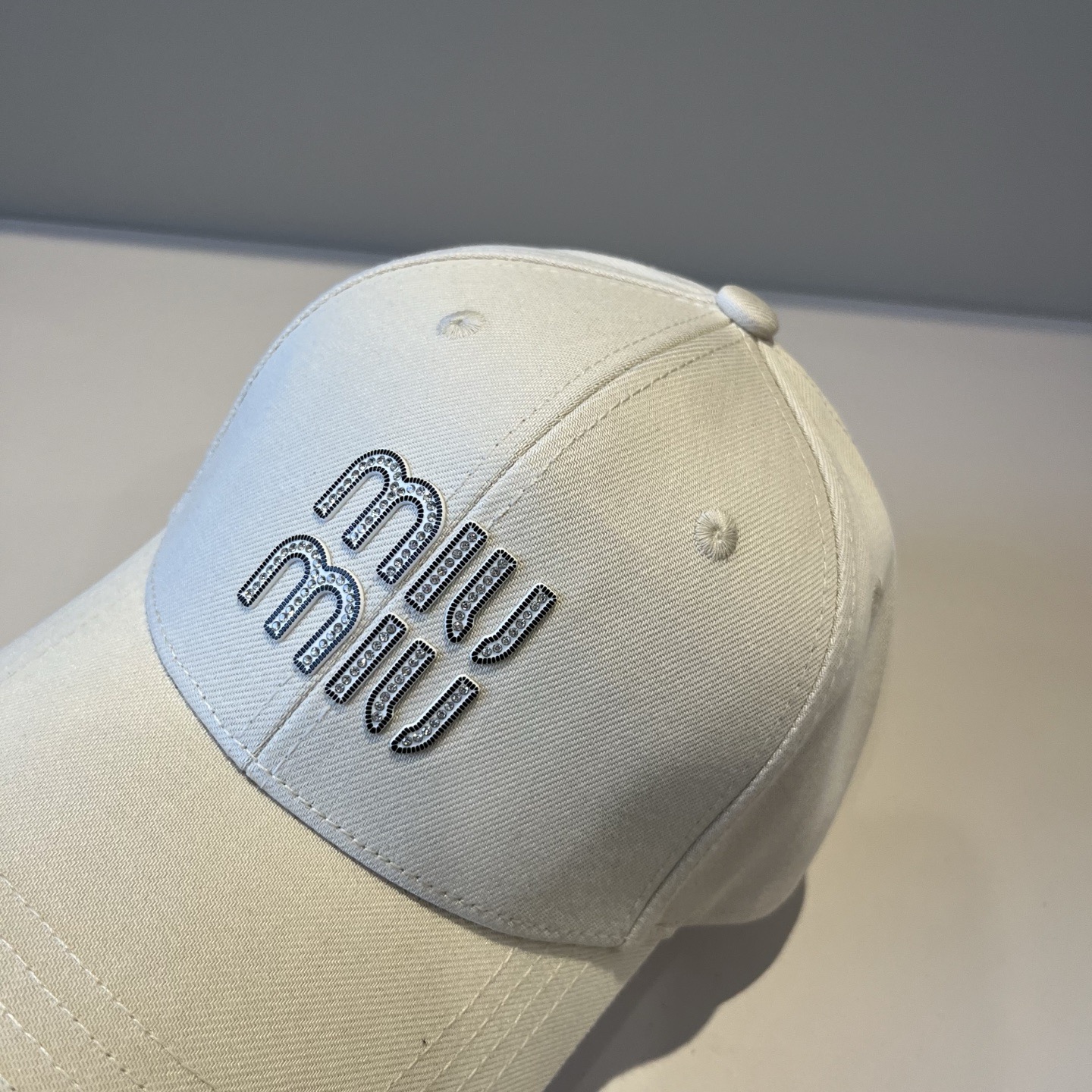 谬谬miumiu 原单春夏新款棒球帽，正品开模订制，原版做工细致质量超赞！