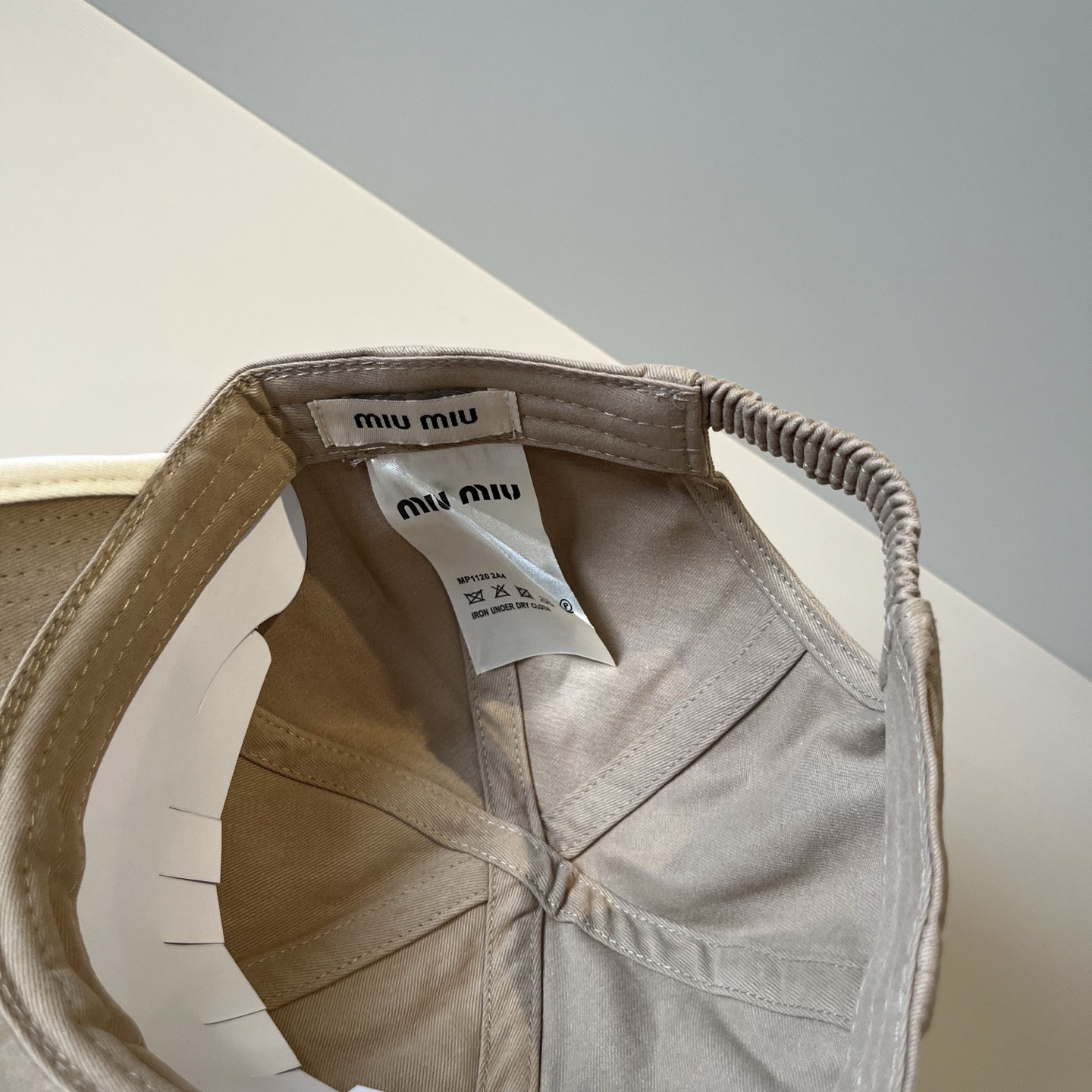 谬谬miumiu 原单春夏新款棒球帽，正品开模订制，原版做工细致质量超赞！