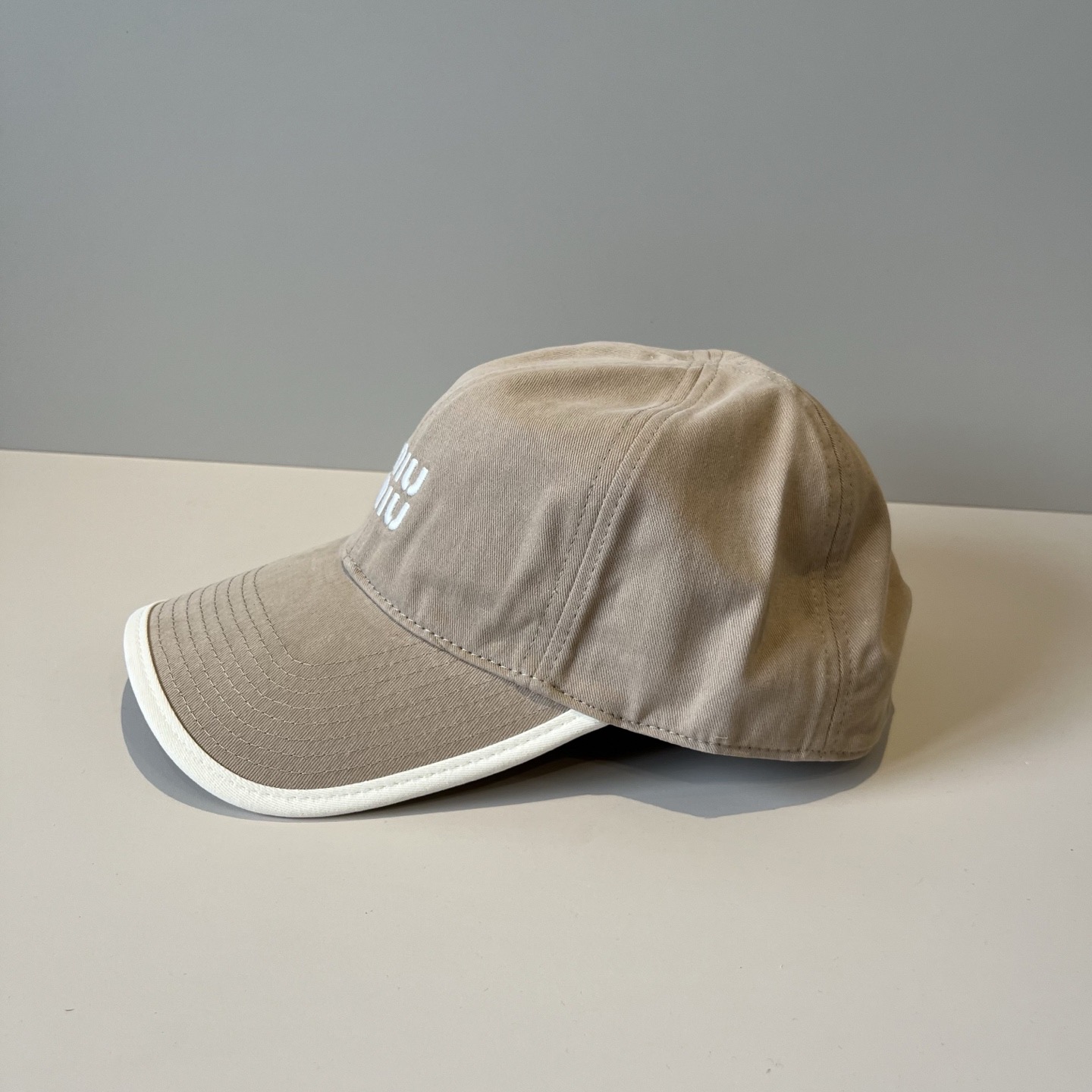 谬谬miumiu 原单春夏新款棒球帽，正品开模订制，原版做工细致质量超赞！