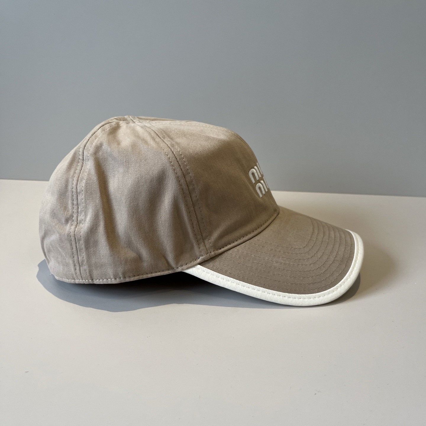 谬谬miumiu 原单春夏新款棒球帽，正品开模订制，原版做工细致质量超赞！