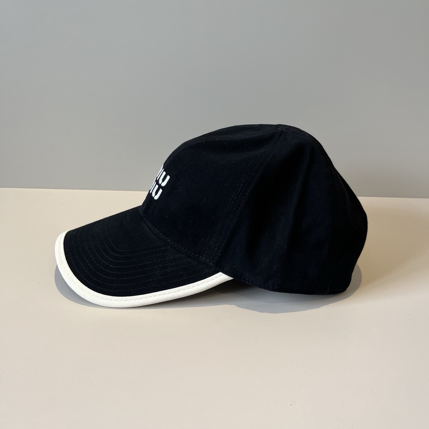 谬谬miumiu 原单春夏新款棒球帽，正品开模订制，原版做工细致质量超赞！