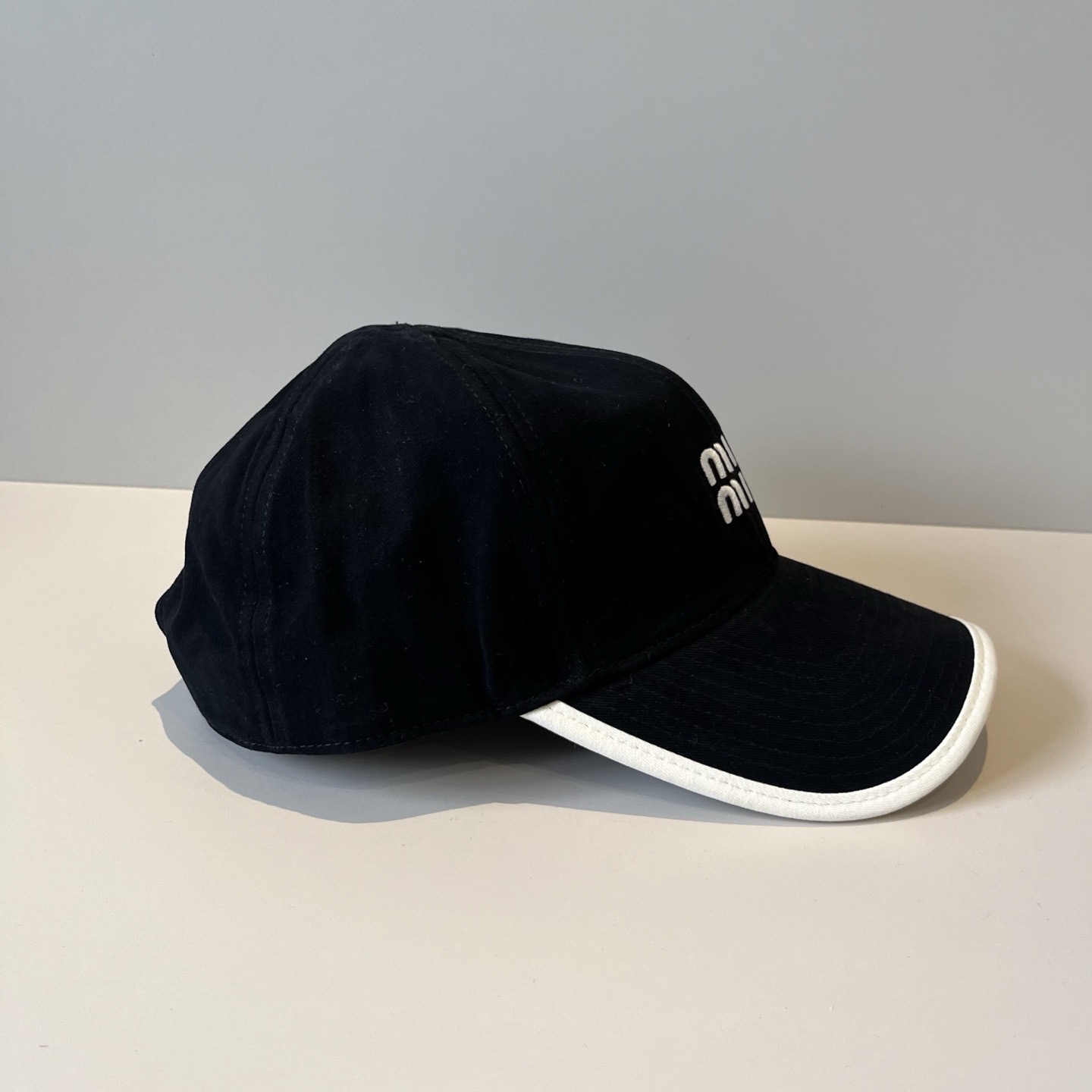 谬谬miumiu 原单春夏新款棒球帽，正品开模订制，原版做工细致质量超赞！