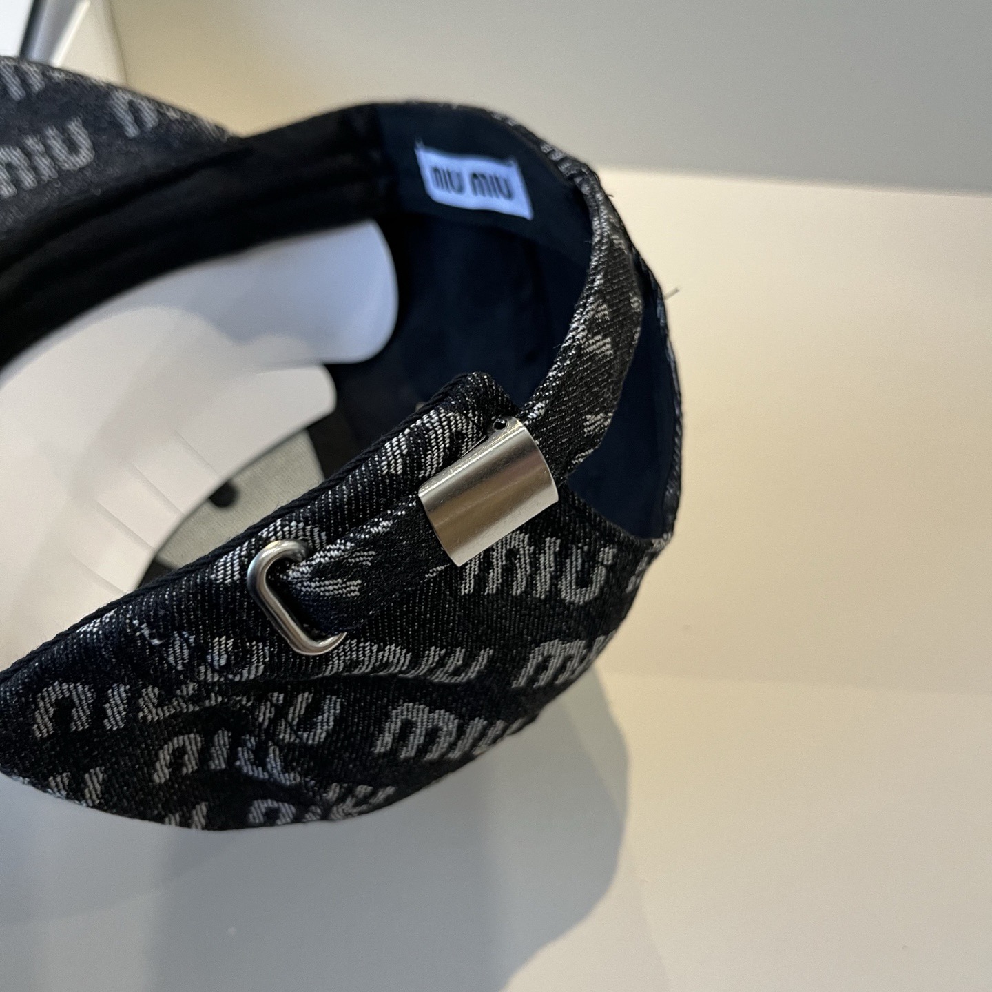 谬谬miumiu 原单春夏新款棒球帽，正品开模订制，原版做工细致质量超赞！