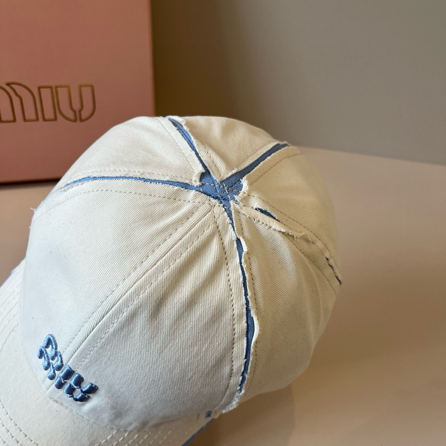 谬谬miumiu 原单春夏新款棒球帽，正品开模订制，原版做工细致质量超赞！