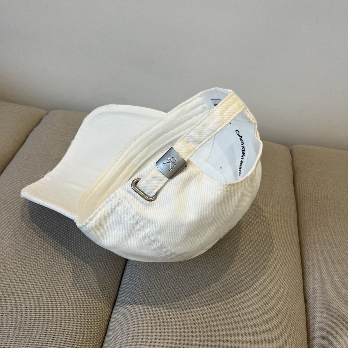  Calvin Klein，CKlogo棒球帽 请认准高端品质市场唯一对版，小红书推荐，时尚百搭，众多明