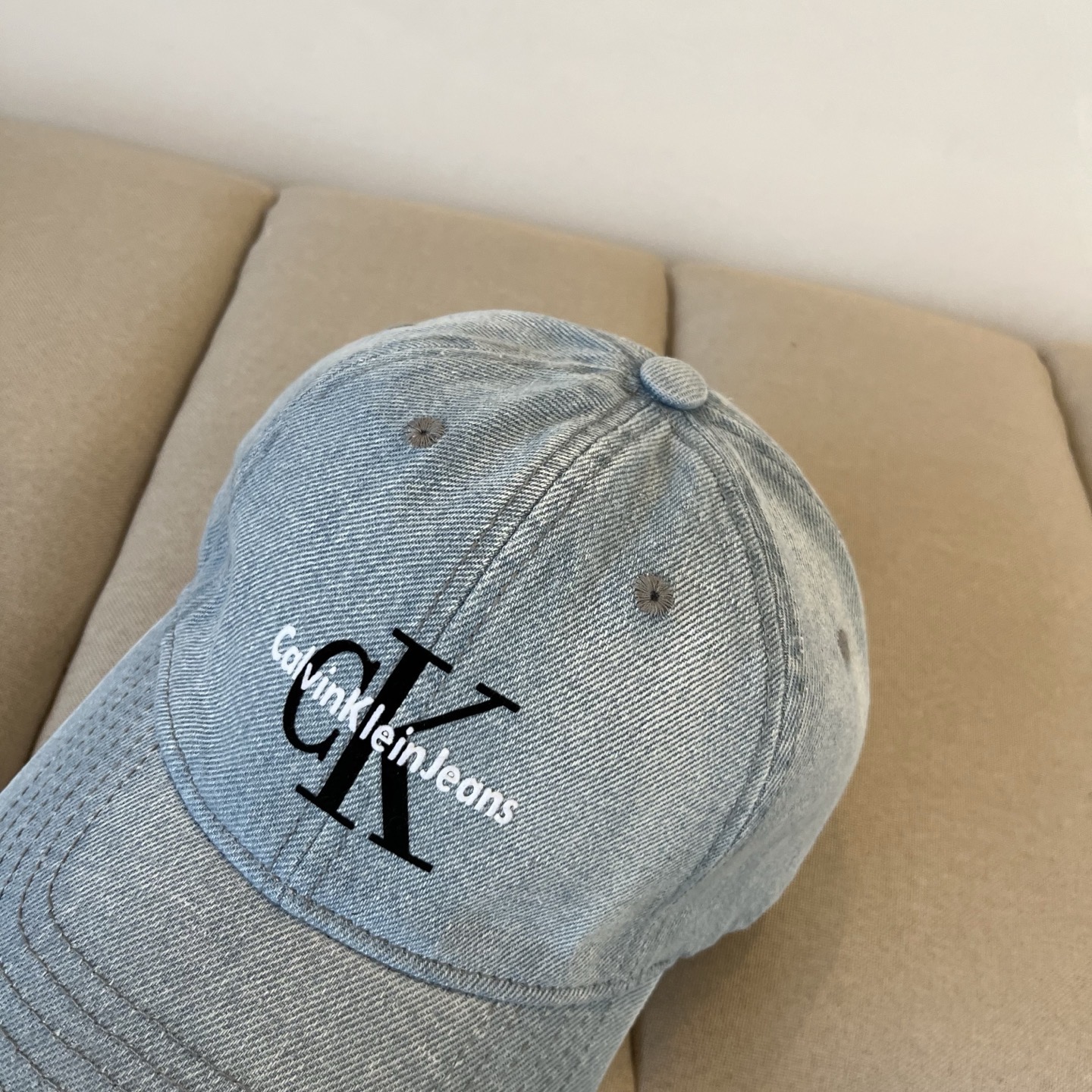  Calvin Klein，CKlogo棒球帽 请认准高端品质市场唯一对版，小红书推荐，时尚百搭，众多明