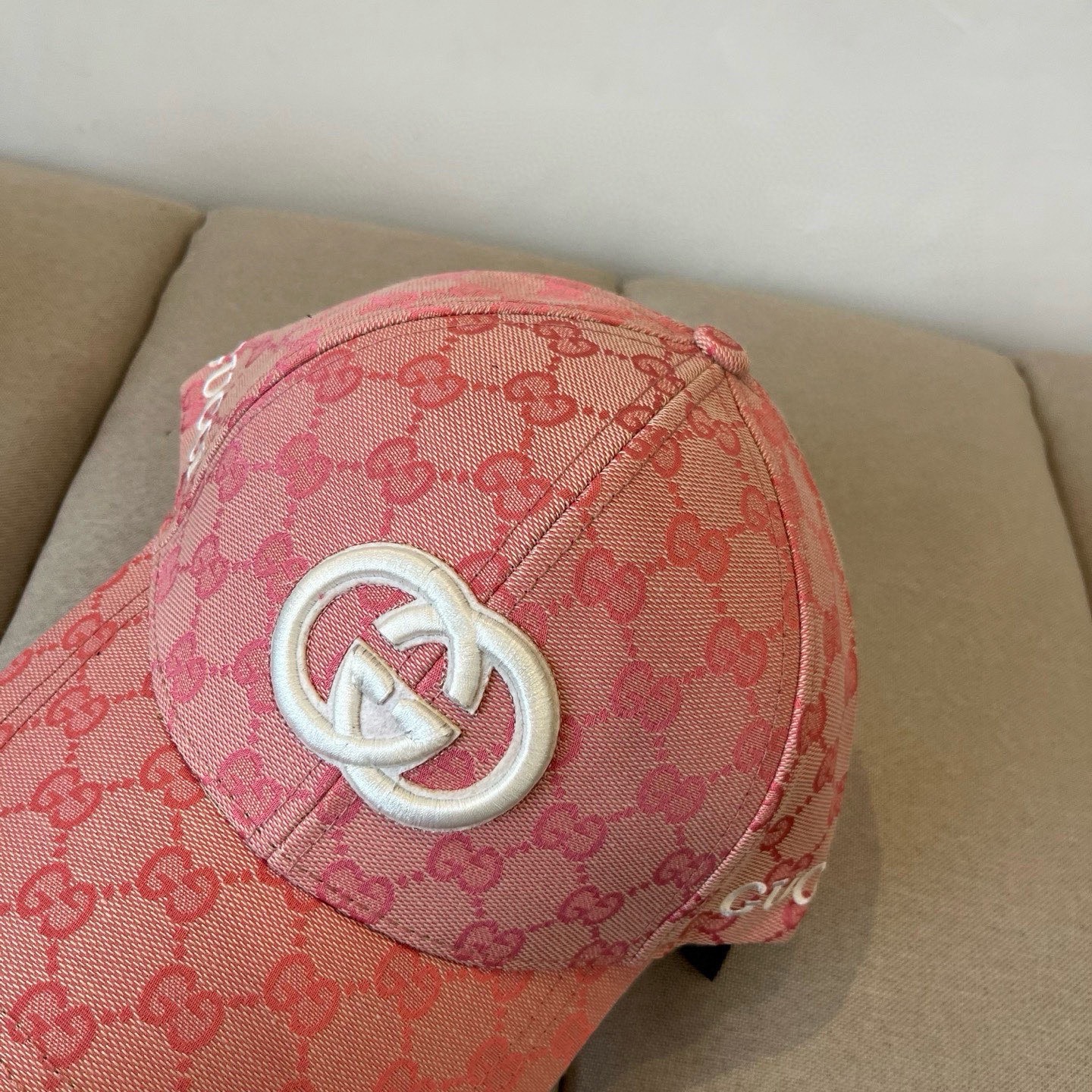  古奇棒球帽♥️GUCCI🧢官网新品，棒球帽，原单品质火爆来袭 🔥🎩 工艺非常精美 高档大气上档次！低调
