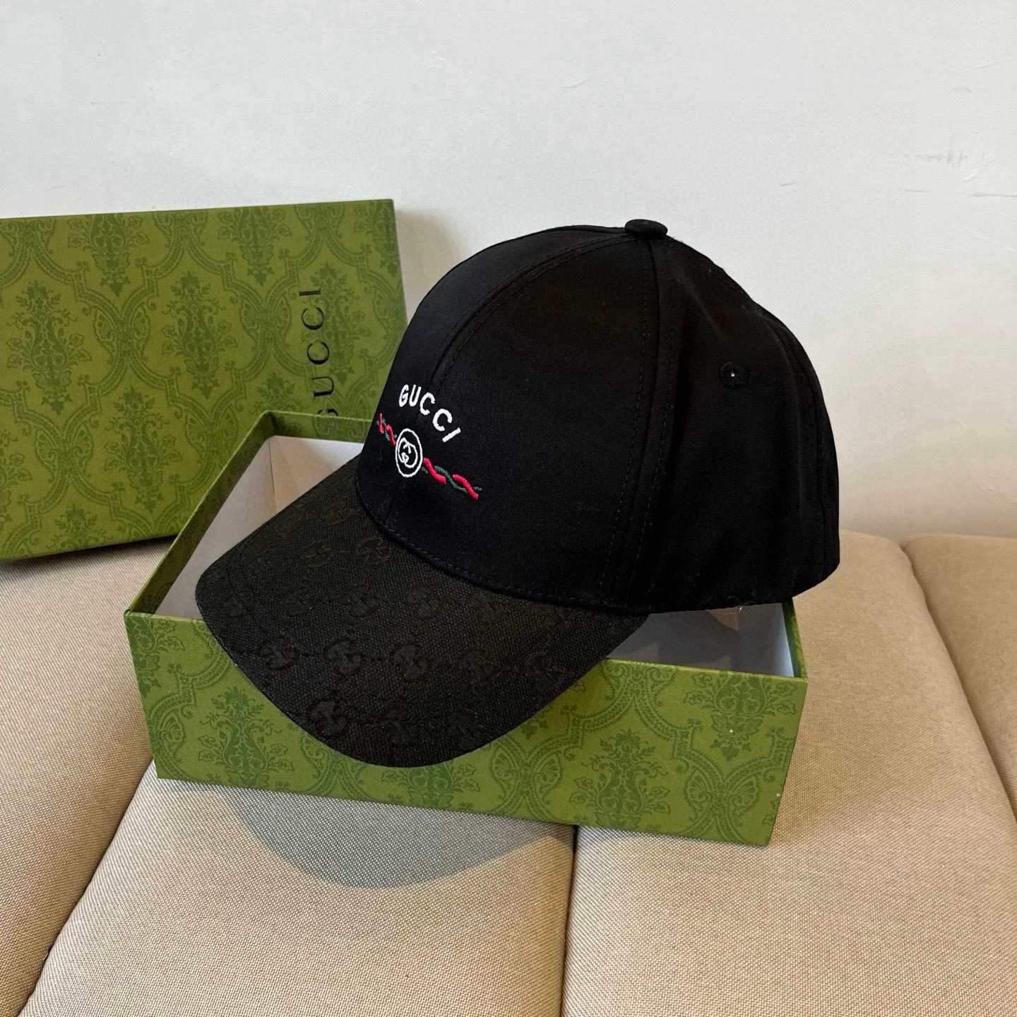  古奇棒球帽♥️GUCCI🧢官网新品，棒球帽，原单品质火爆来袭 🔥🎩 工艺非常精美 高档大气上档次！低调