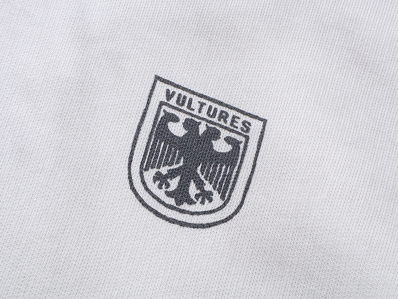 X29# P98
KANYE WEST VUItures 专辑周边秃鹫脏白连帽卫衣
轻抓绒450克
M L XL
