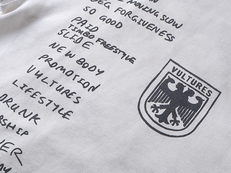 X29# P98
KANYE WEST VUItures 专辑周边秃鹫脏白连帽卫衣
轻抓绒450克
M L XL
