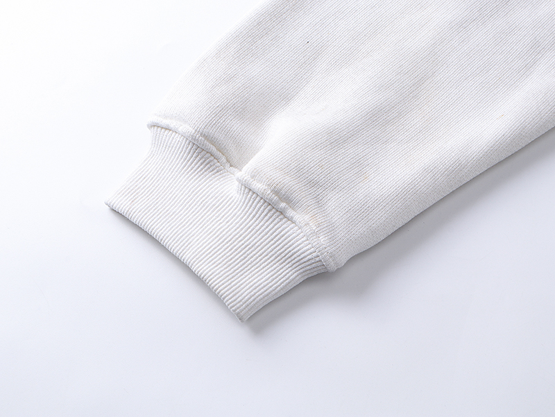 T32# P98
 KANYE  VUItures 喷马骝脏白连帽卫衣重磅
脏白450克轻抓绒
M L XL