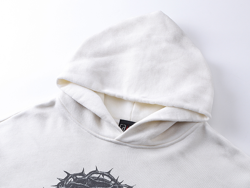 T33# P98
Saint Michael 荆棘人物头像做旧脏染连帽卫衣
450克轻抓绒
M L XL