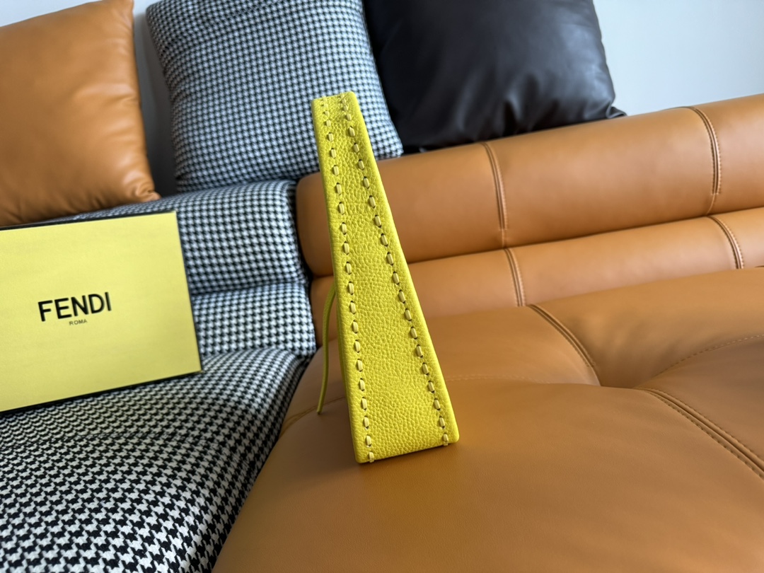 Fendi Rare edition counter delivery