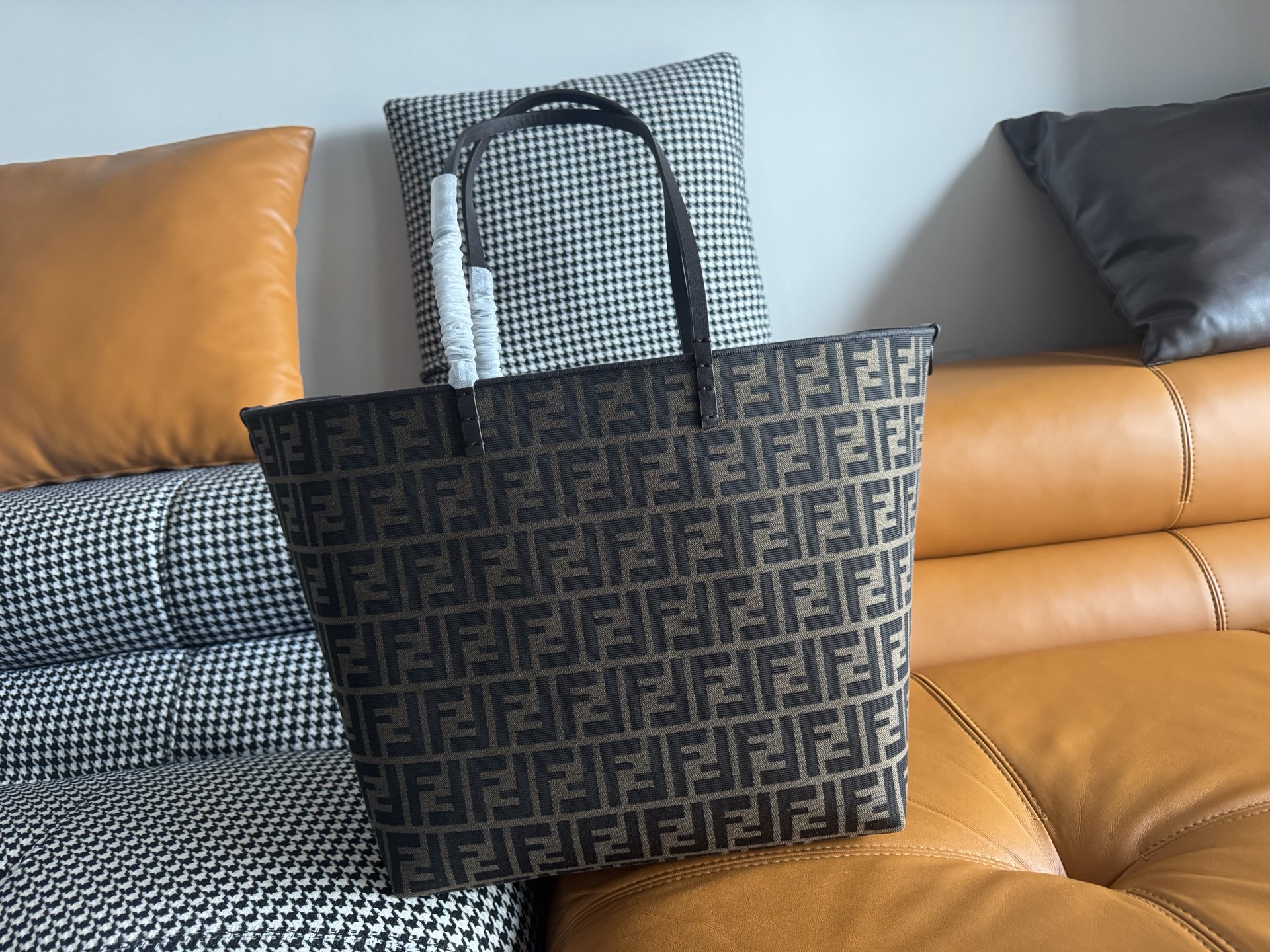 🌹 🌹 1997 Baguette Pequin FF 1925 FENDI Selleria 35*32*19.5cm🐝🐝 Fendi Accessori