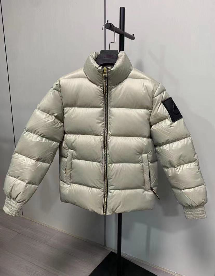 Moose Knuckles 剪刀手经典轻薄羽绒服 男女兼用 保暖性抜群