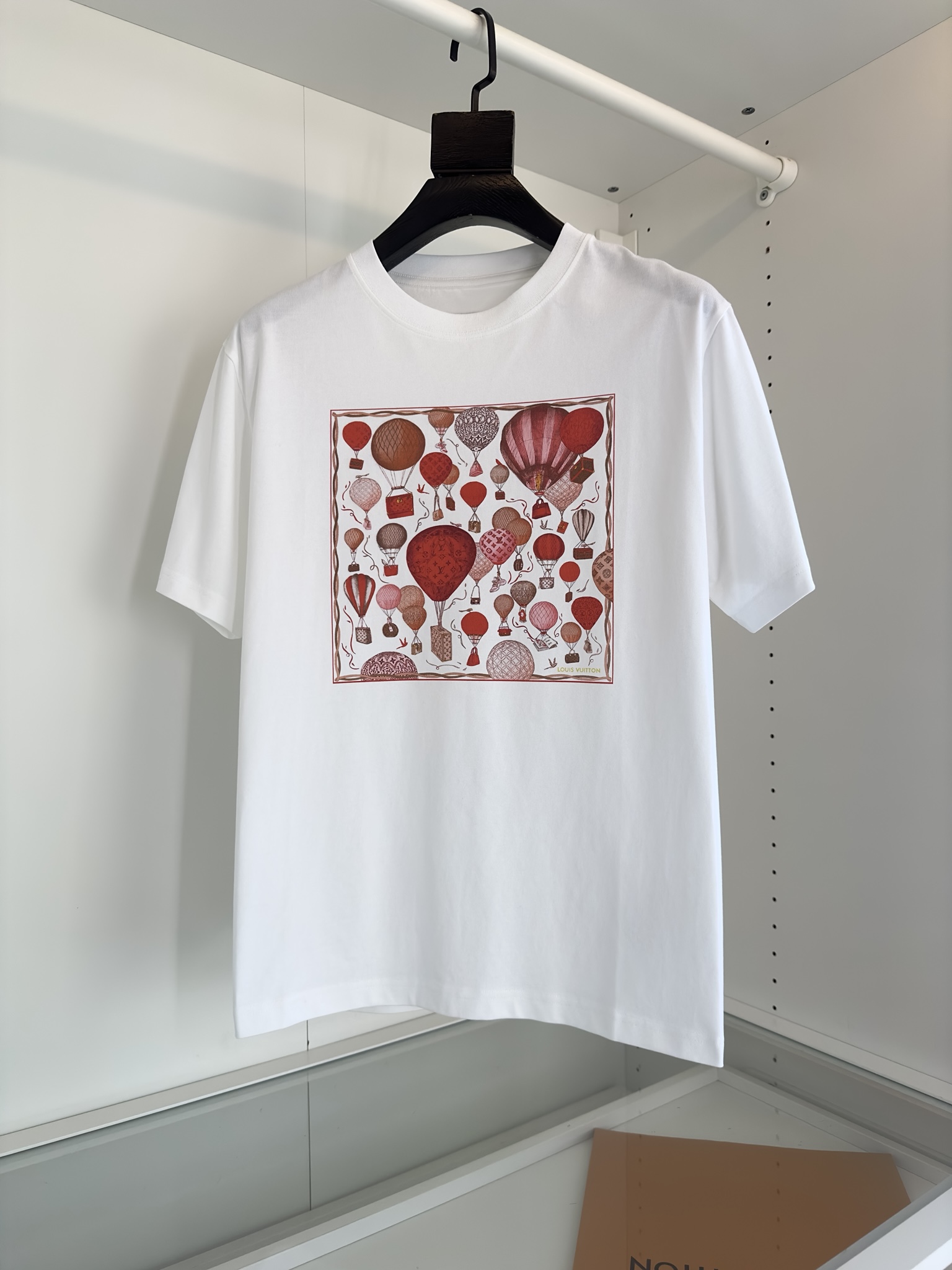 Louis Vuitton Clothing T-Shirt Black White Printing Cotton Knitting Spring/Summer Collection Fashion Short Sleeve