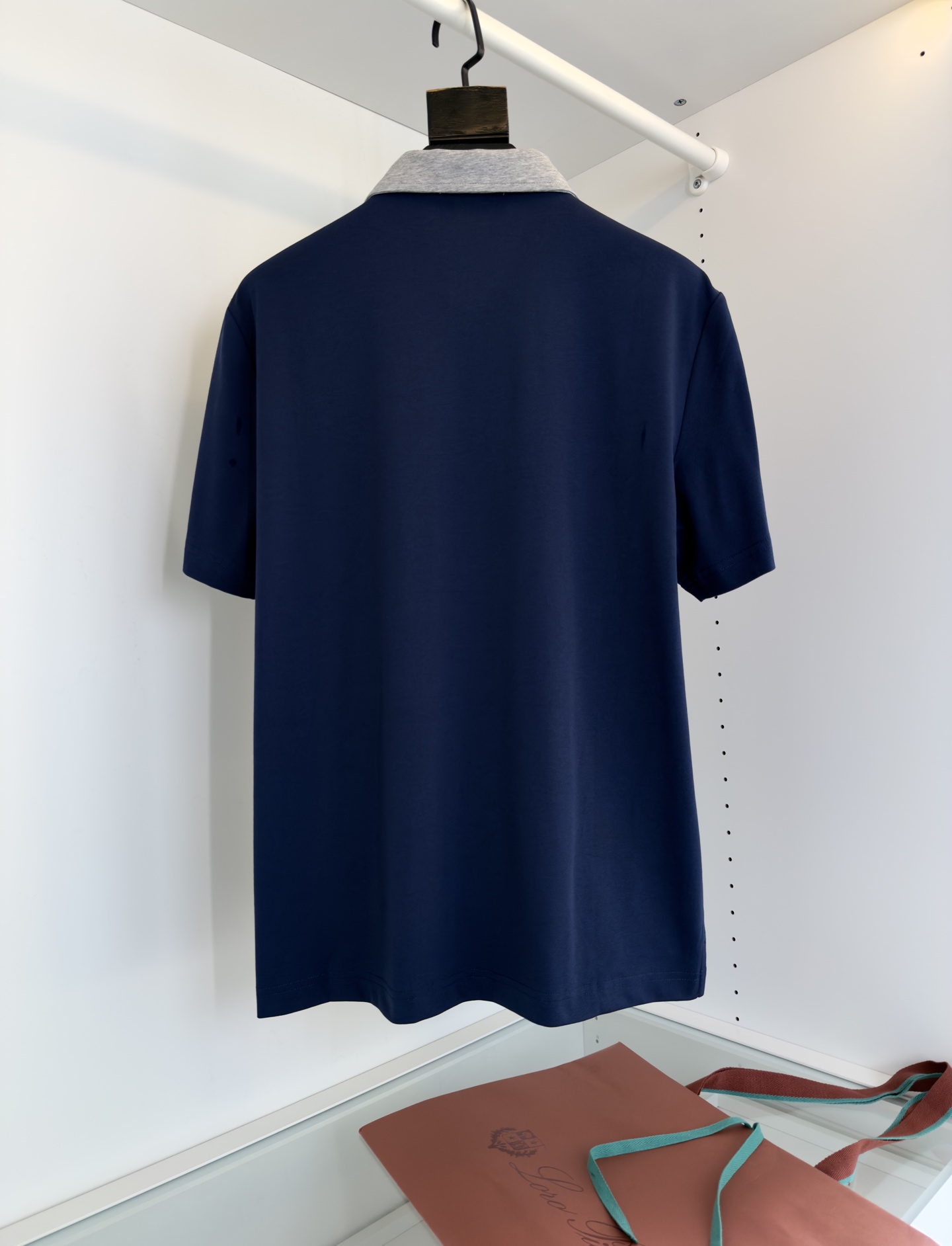 Elegant Polo Shirt with Zipper, Short Sleeve, and Embroidered Logo 3 i1740931855530 7658 0 1