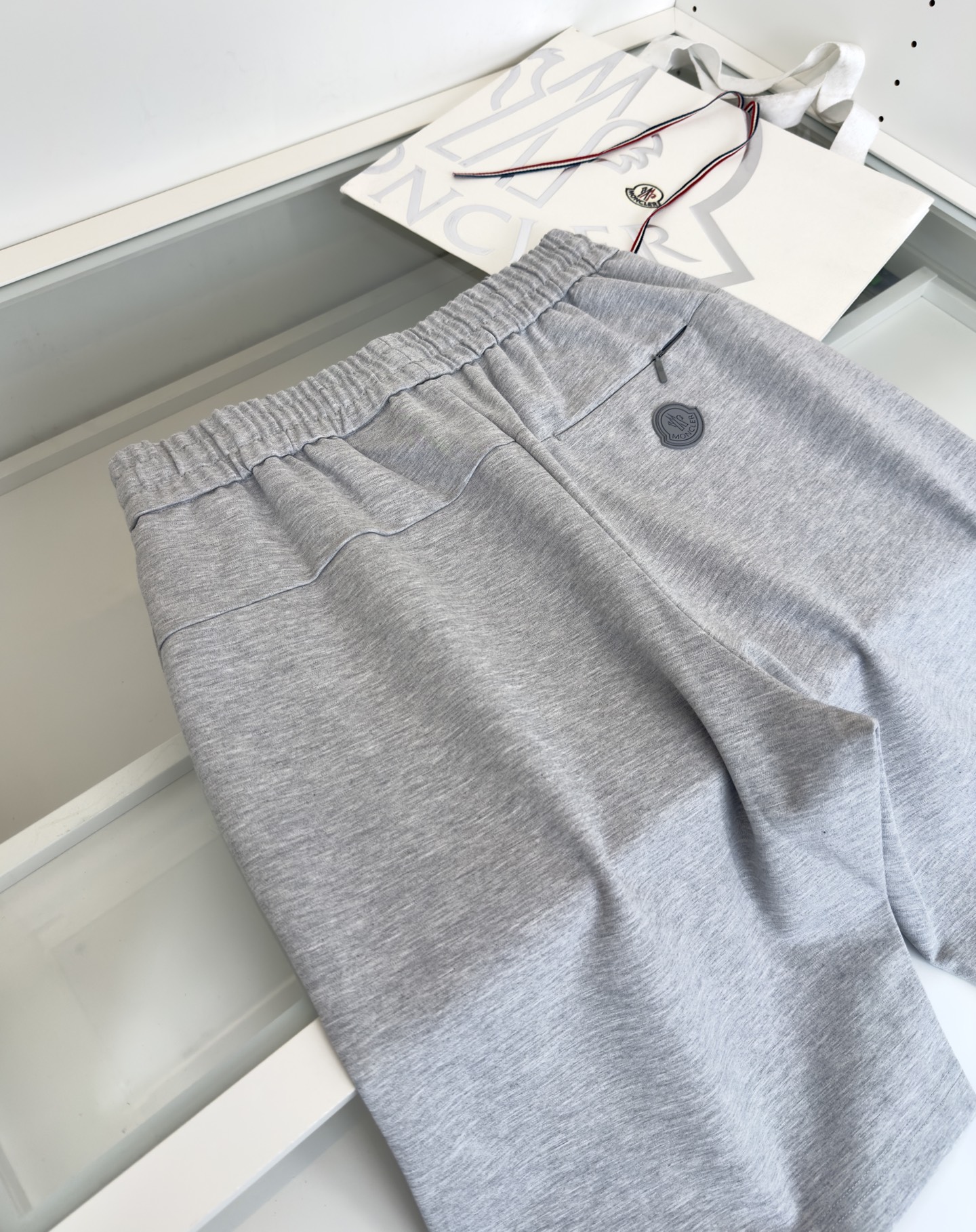 Moncler Classic Elastic Waist Casual Shorts - Breathable and Comfortable 8 i1741018280018 2688 0 6