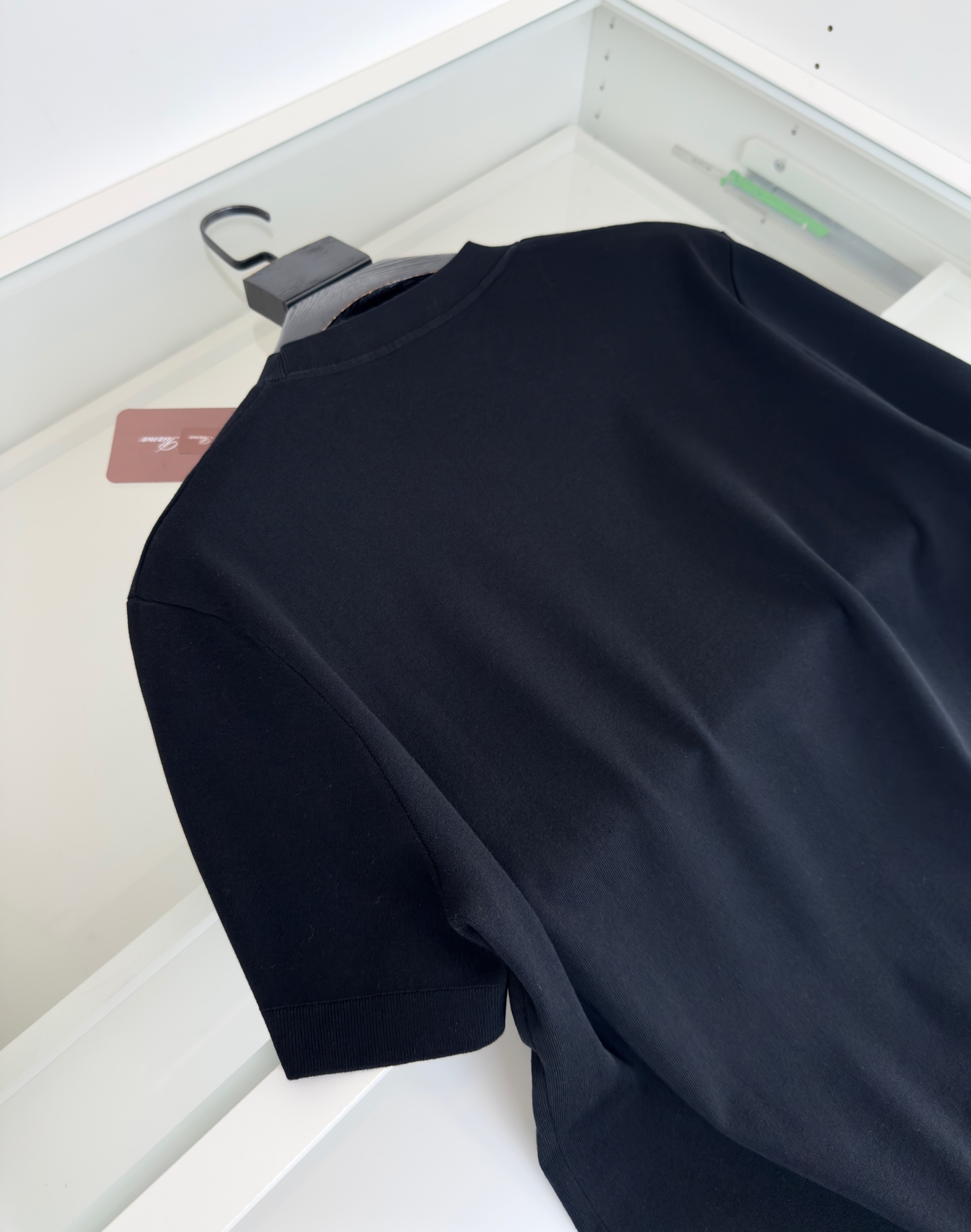 High-Quality Knitted Shirts: Classic Designs with Innovative Fabric for Timeless Style - 图片 8