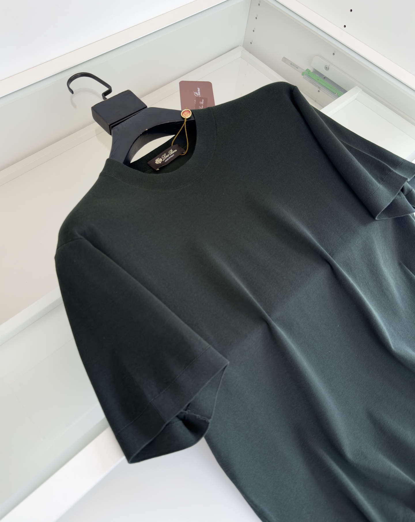 “High-Quality Men’s Knitted Shirts: Classic Designs with Premium Fabrics and Finishing” - 图片 3