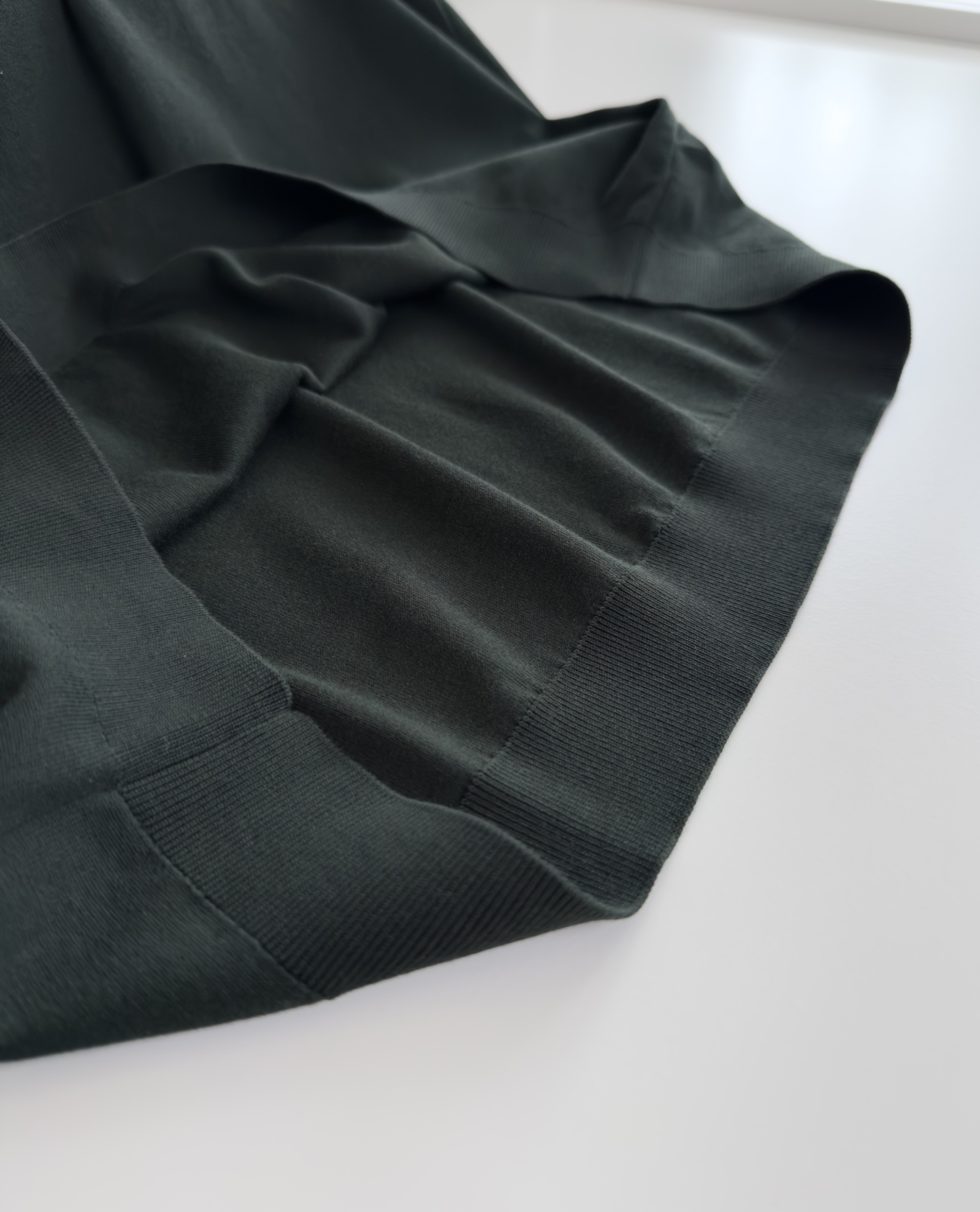 “High-Quality Men’s Knitted Shirts: Classic Designs with Premium Fabrics and Finishing” - 图片 6