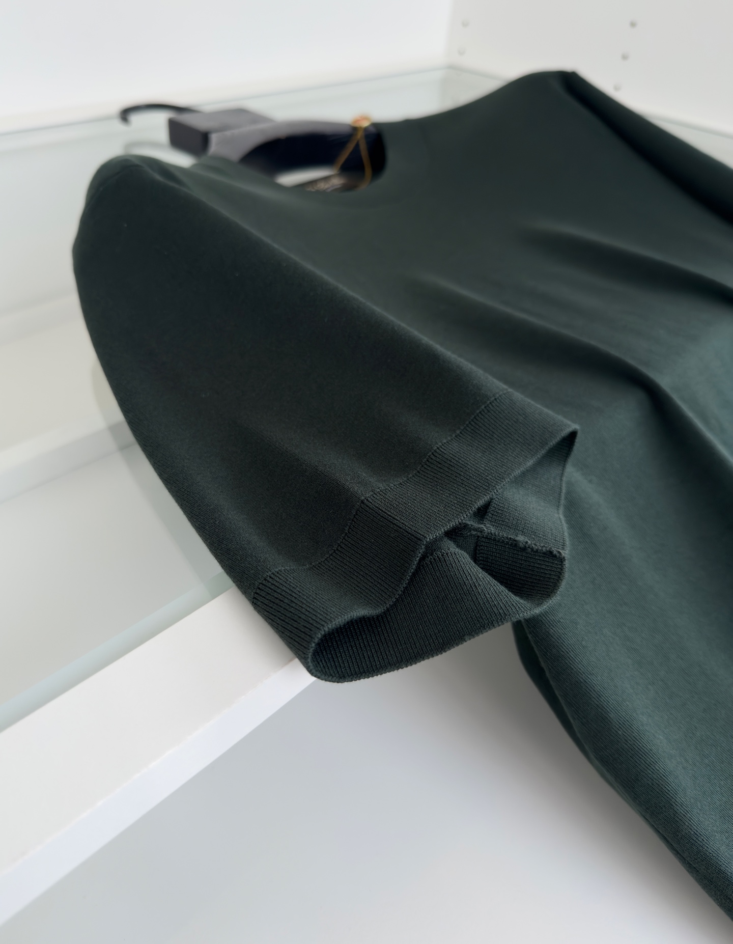 “High-Quality Men’s Knitted Shirts: Classic Designs with Premium Fabrics and Finishing” - 图片 5