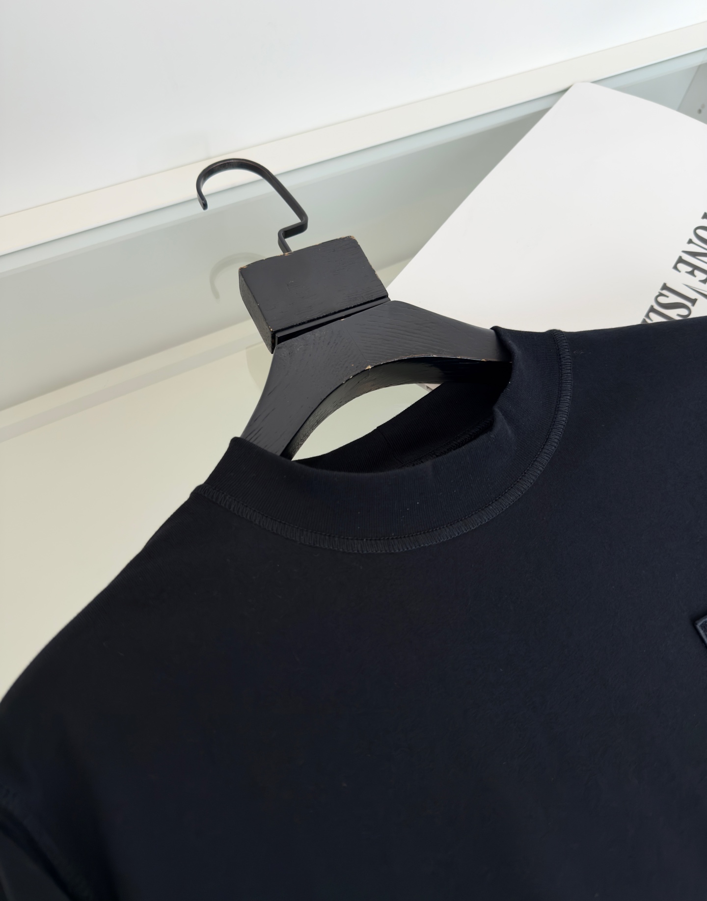 Stone Island Line: Durable Cotton, Military Classics, Timeless Fashion Fusion - 图片 4