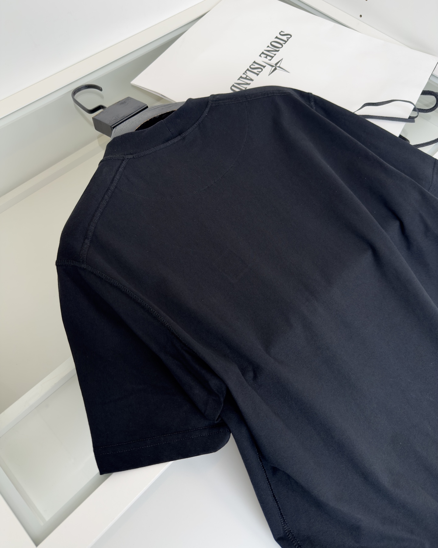 Stone Island Line: Durable Cotton, Military Classics, Timeless Fashion Fusion - 图片 7