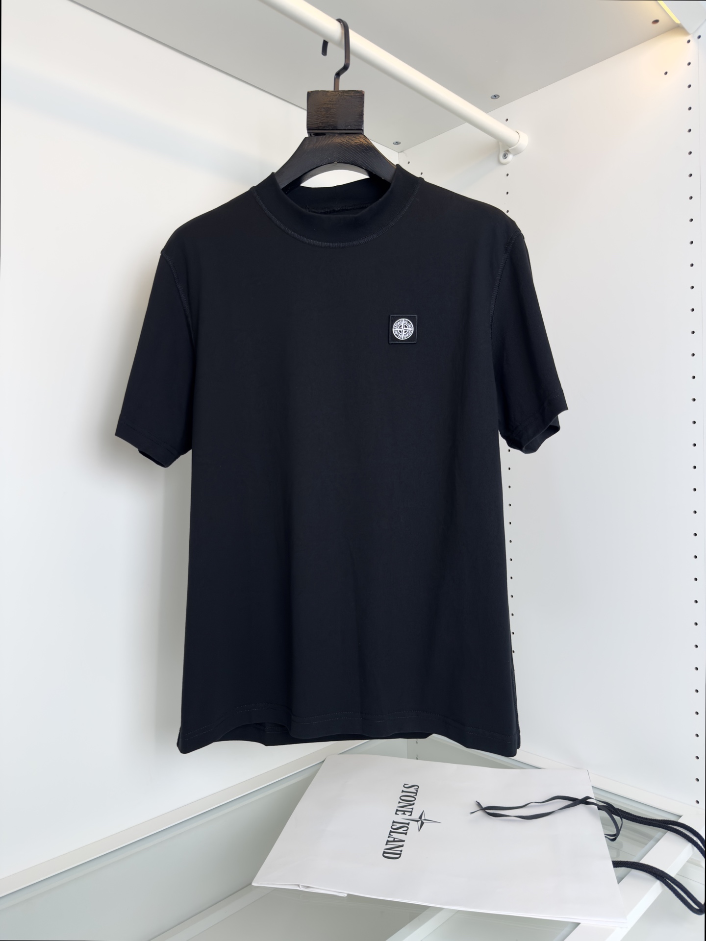 Stone Island Line: Durable Cotton, Military Classics, Timeless Fashion Fusion