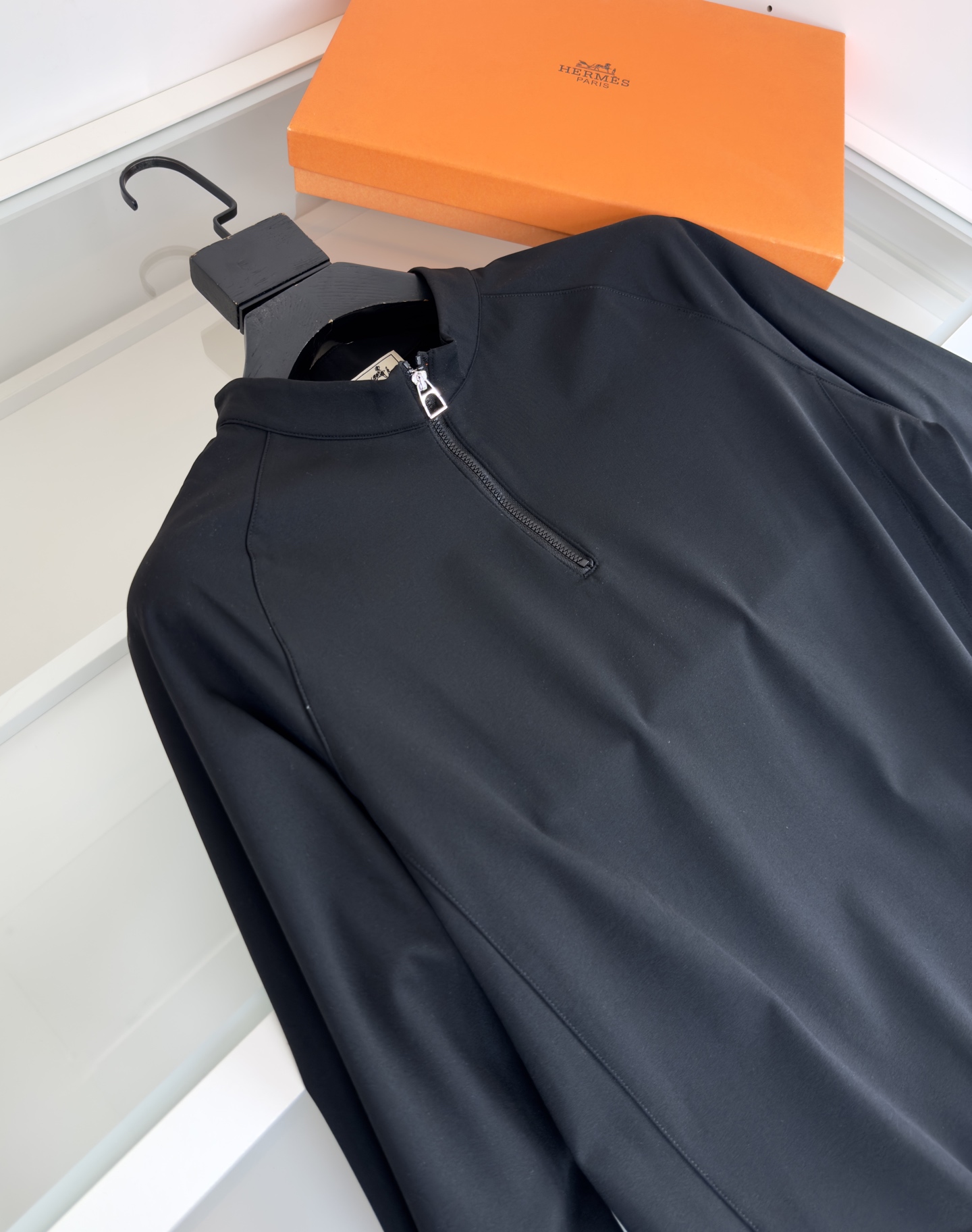 “Japanese Men’s Winter Coat Design Trends 2021: Functional, Stylish, and Comfortable” - 图片 3