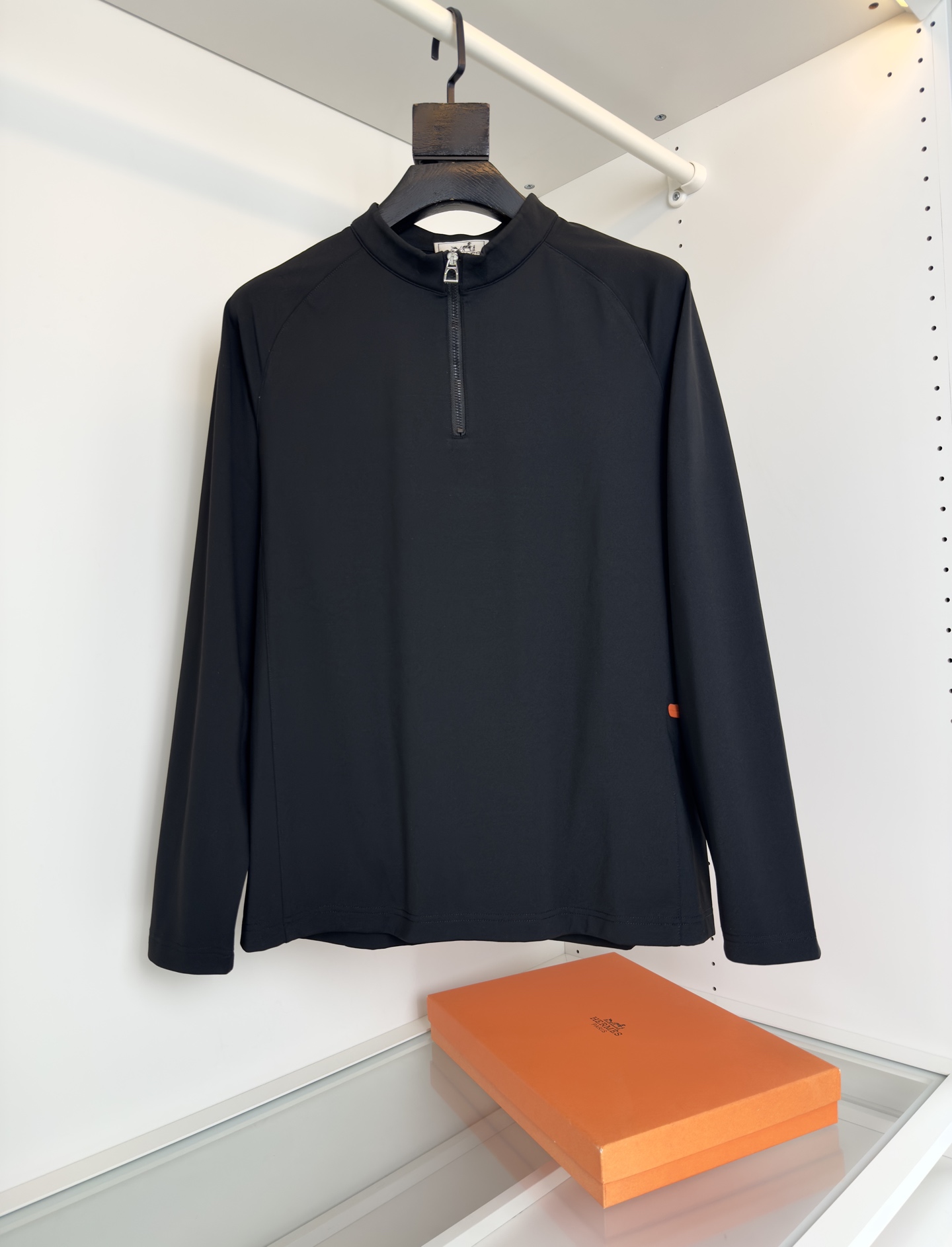 “Japanese Men’s Winter Coat Design Trends 2021: Functional, Stylish, and Comfortable” - 图片 1