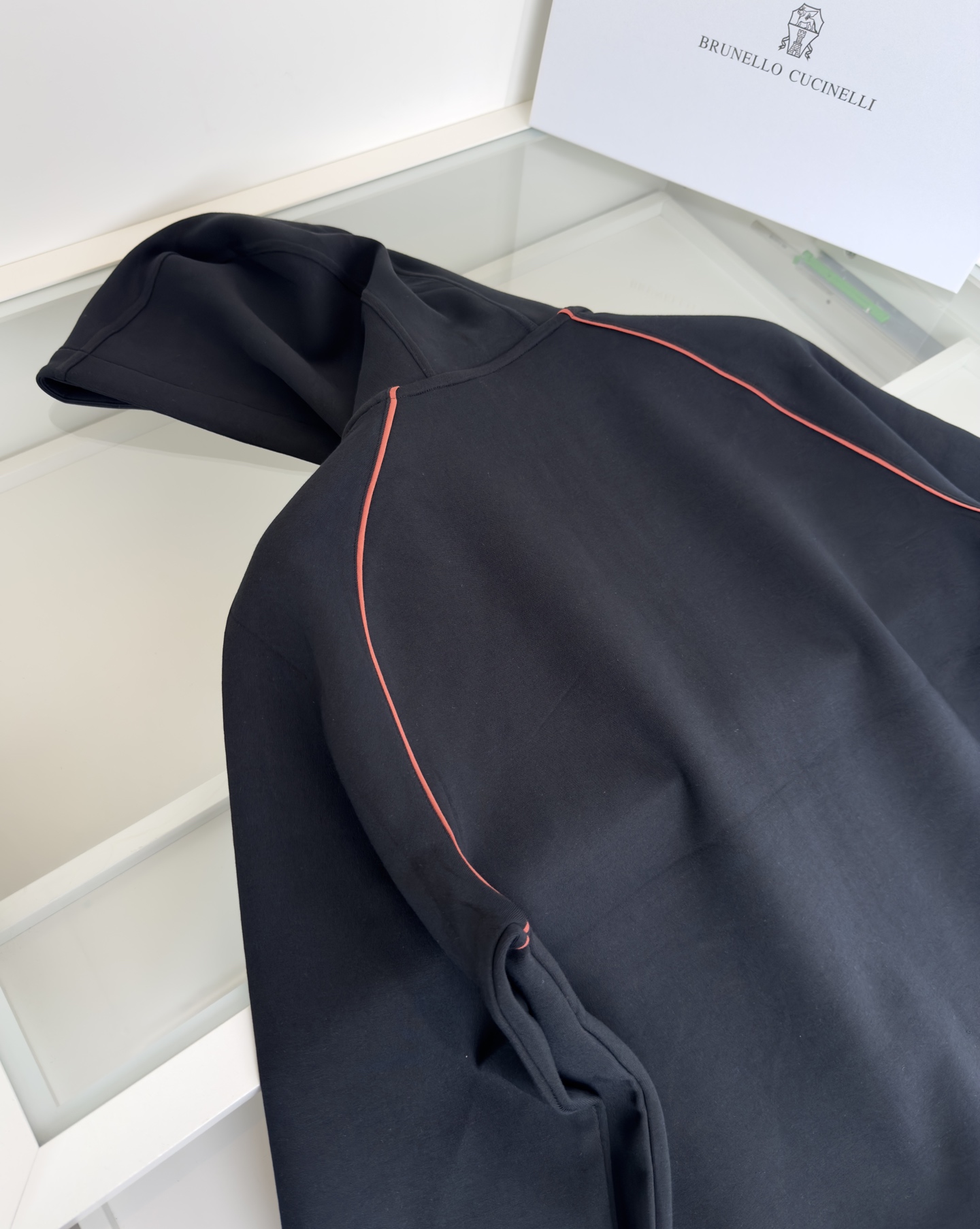 “2025 Bru**llo Cuci**lli Three-Part Fabric Design: Air Layer for Soft and Warm Clothing” - 图片 9