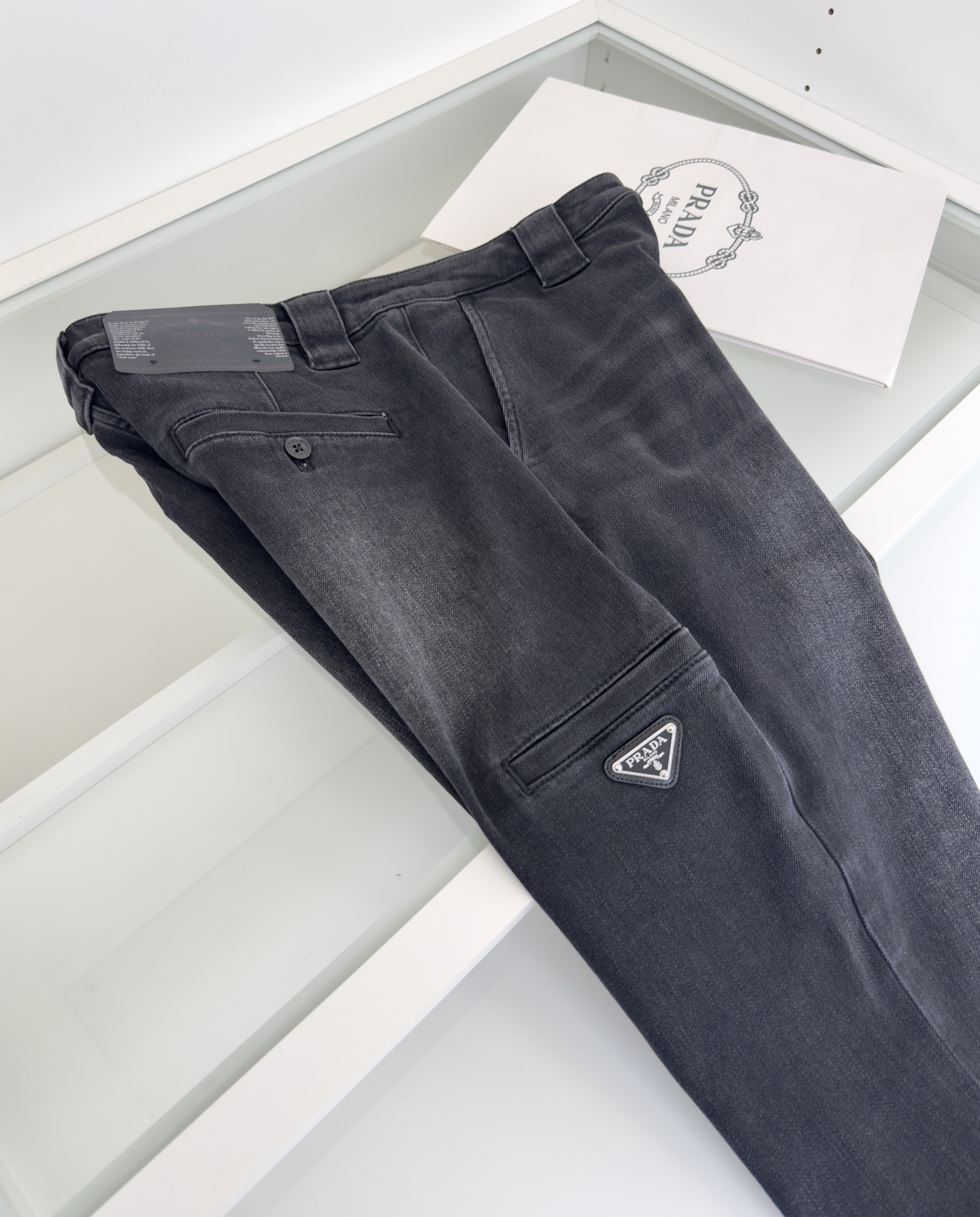 “2025AW Classic Black Grey Cow Series Fashion Bag Designs with Triangular Plugs – VKKK Orders” - 图片 8