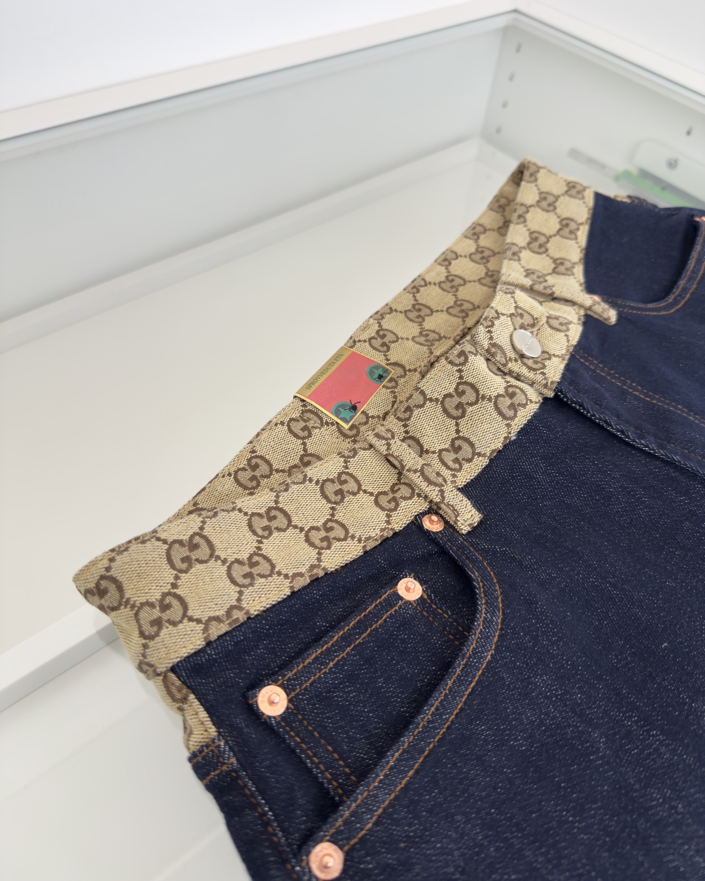 Title: GUC*IKUCH 2025AW Men’s Collection Highlights Classic Designs and Quality in Autumn and Winter Orders. - 图片 4