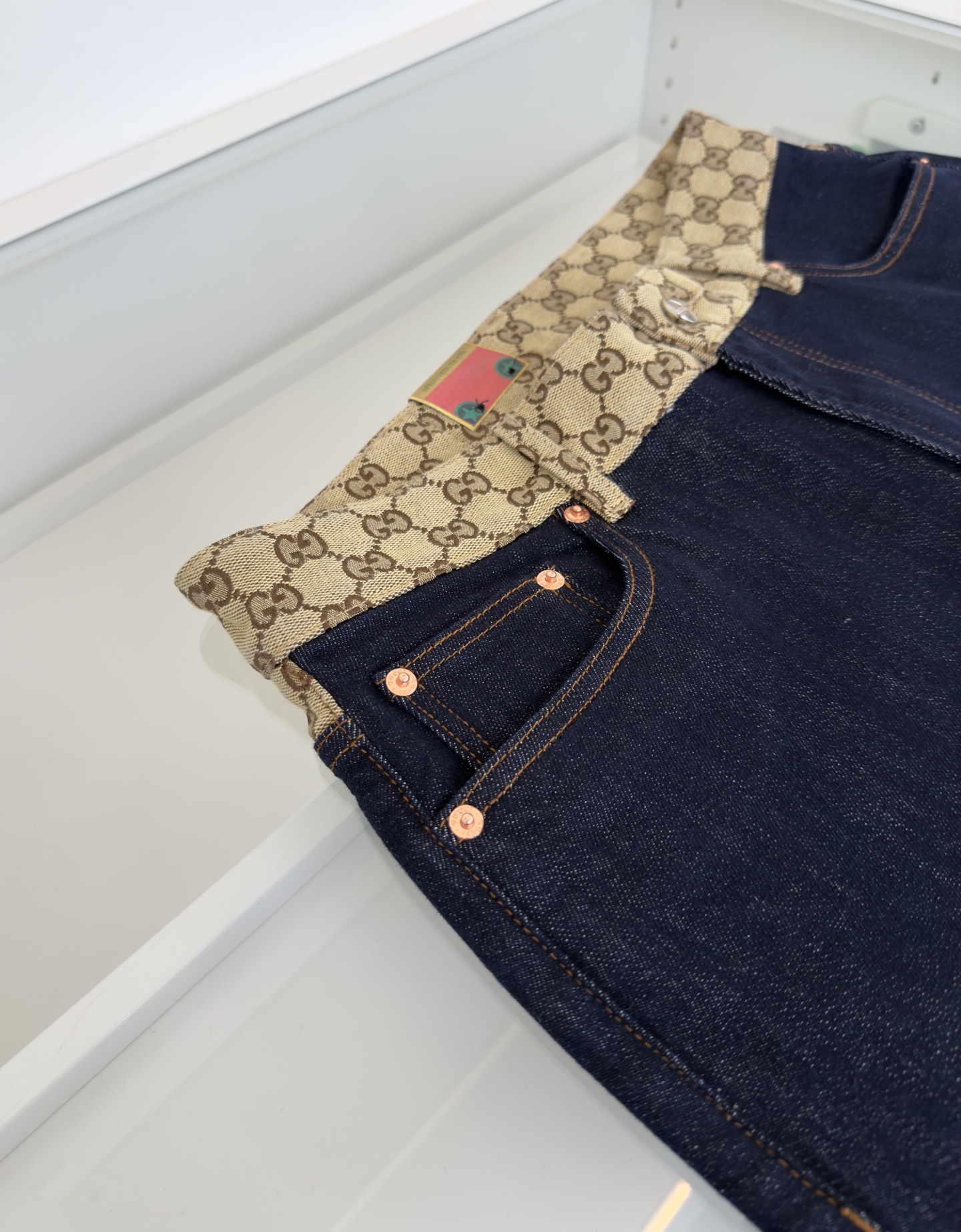 Title: GUC*IKUCH 2025AW Men’s Collection Highlights Classic Designs and Quality in Autumn and Winter Orders. - 图片 3