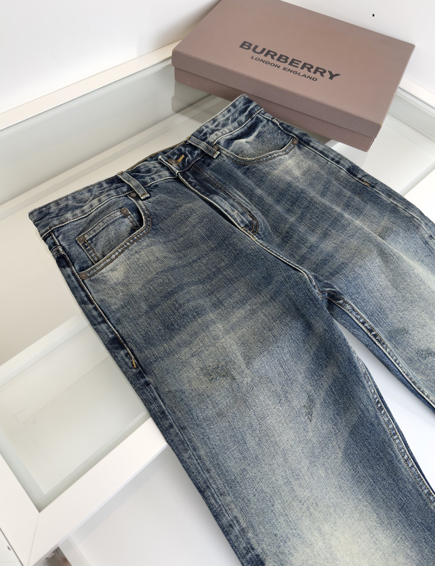 “2025AW Burbari T-Shirts: Perfect, Right, and Ideal for You!” - 图片 2
